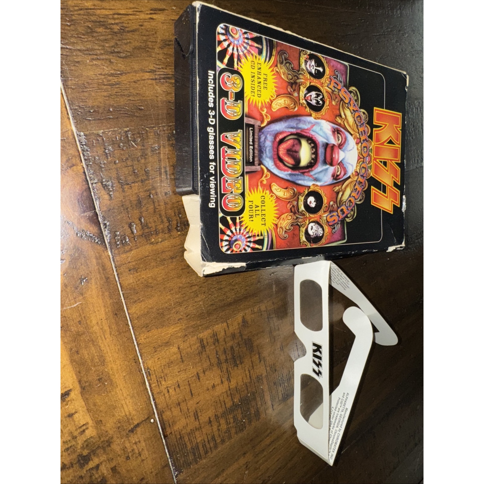 KISS Psycho Circus 3-D Video With 3-D Viewing Glasses