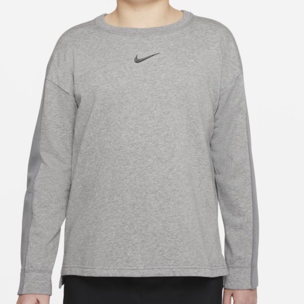 Nike Yoga Therma-Fit Gray shops Crewneck Sweater Boys Size XL+ DM8694-084