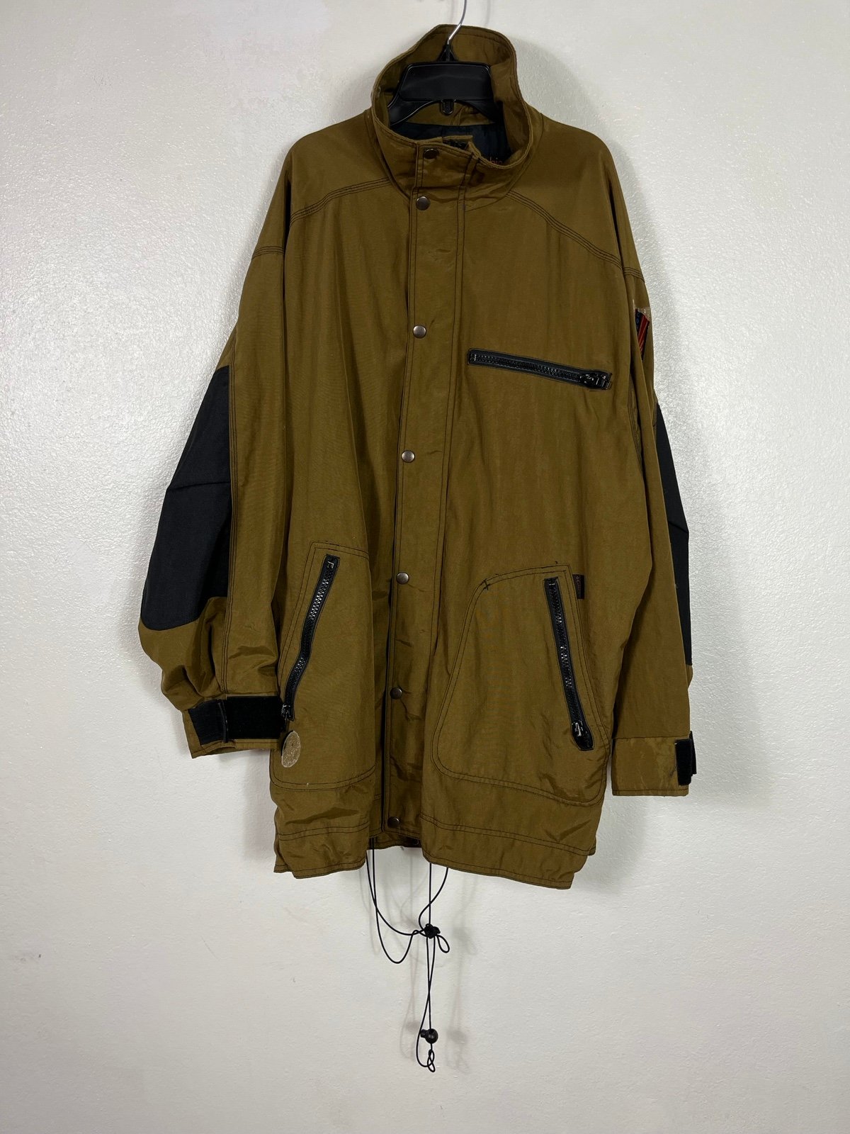 Vintage Columbia Khaki Green Tan Outdoor zip jacket men’s size small oversize