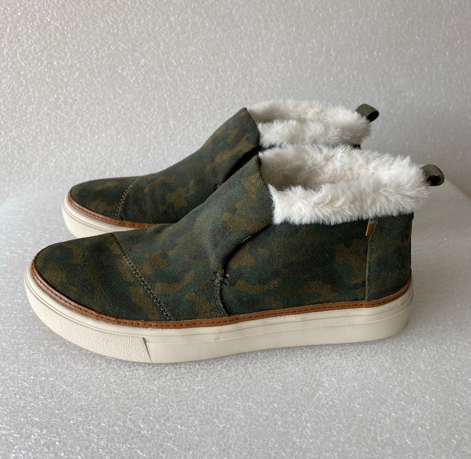 Toms Paxton Fur Trim Camo Suede Leather Slip-on Sneaker Shoes Women's Size 6.5