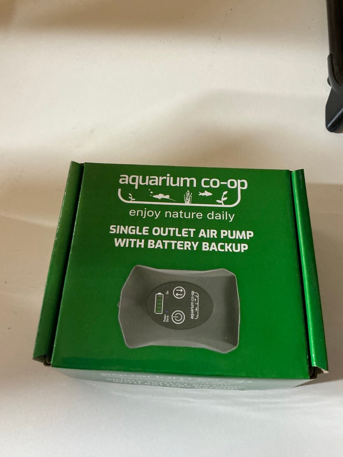 Aquarium co-op single outlet air pump fish pump