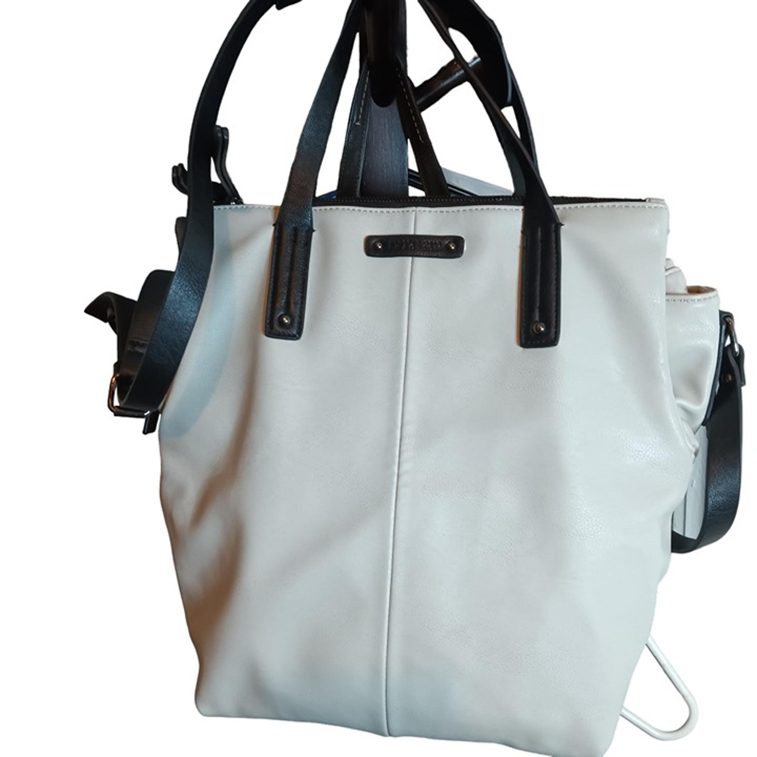 Kenneth Cole Reaction White Leather Large Tote Handbag Crossbody EUC