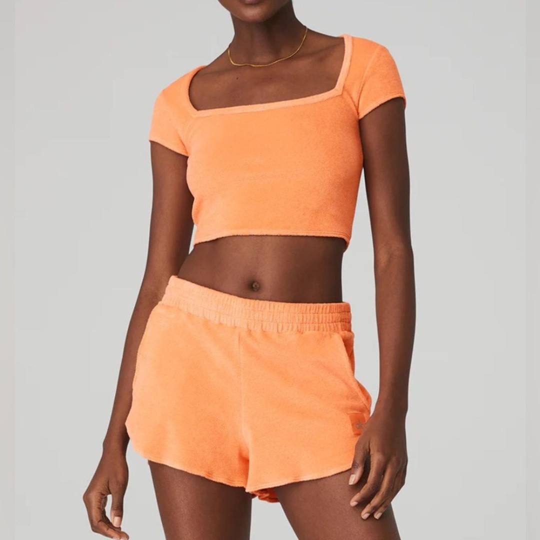 NEVER WORN Alo Orange Terry Beachside Set Short Sleeve and Shorts Cantaloupe