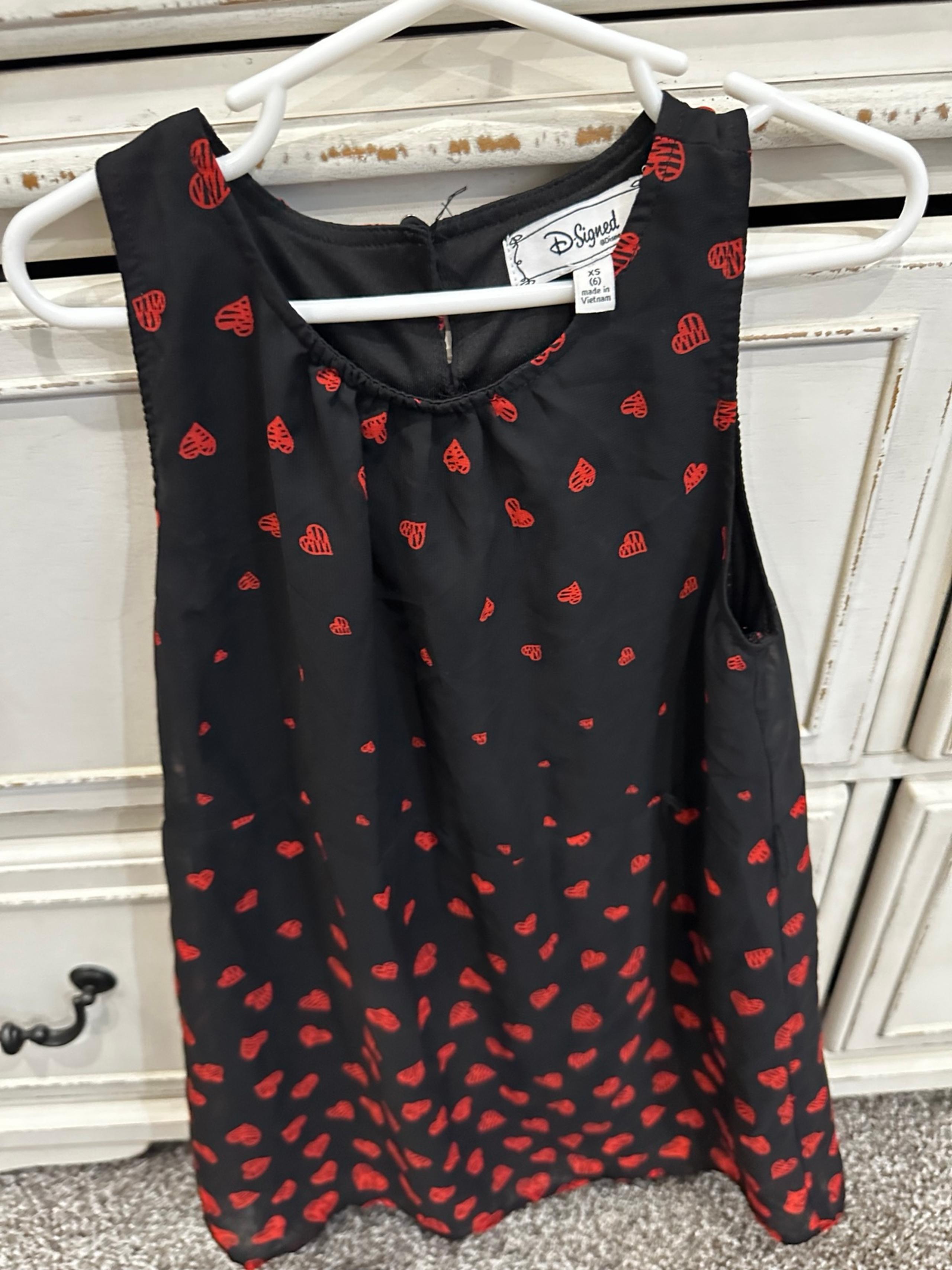 2 girls dresses size 6