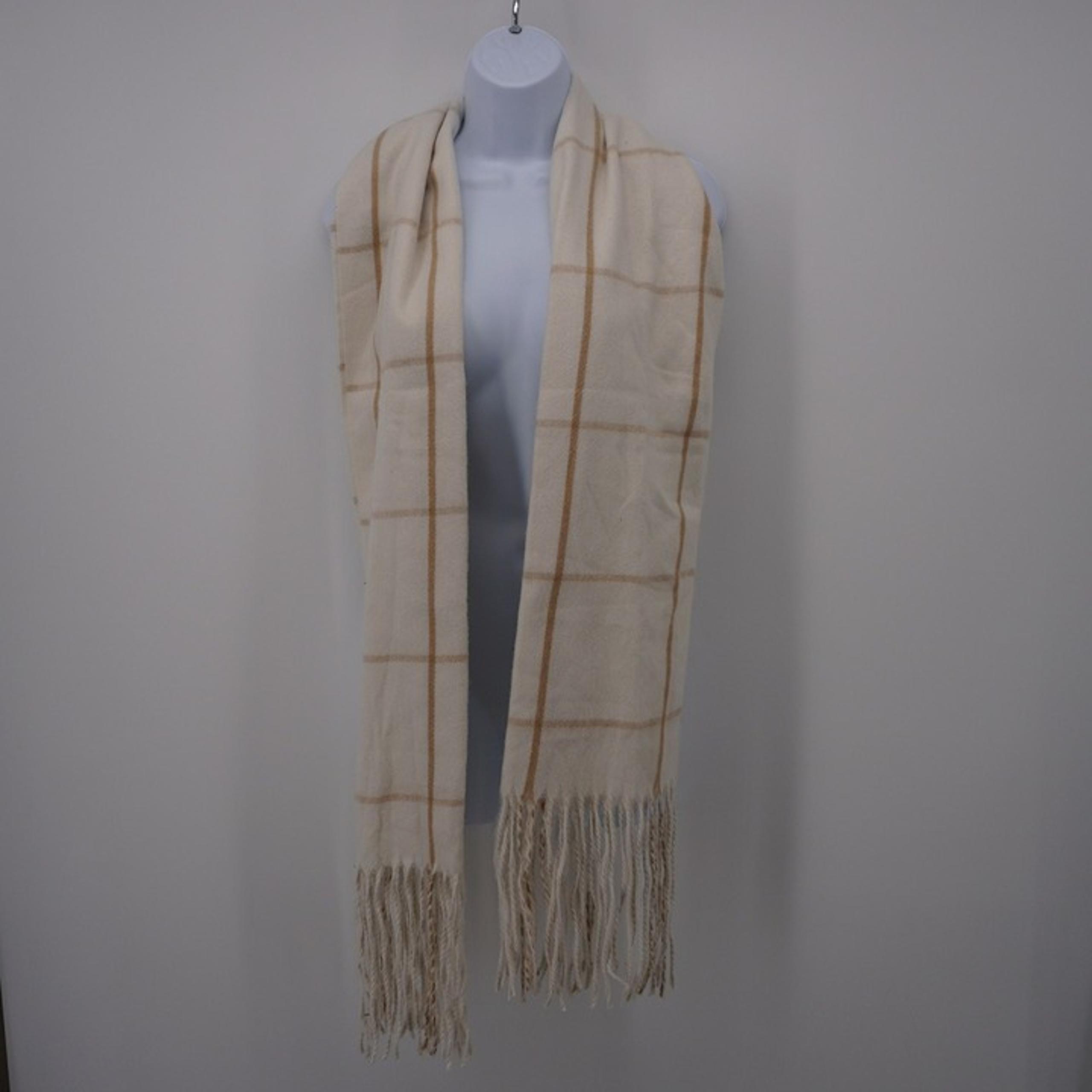 A New Day NWT Women's Cream Wrap Tasseled Blanket Scarf One Size