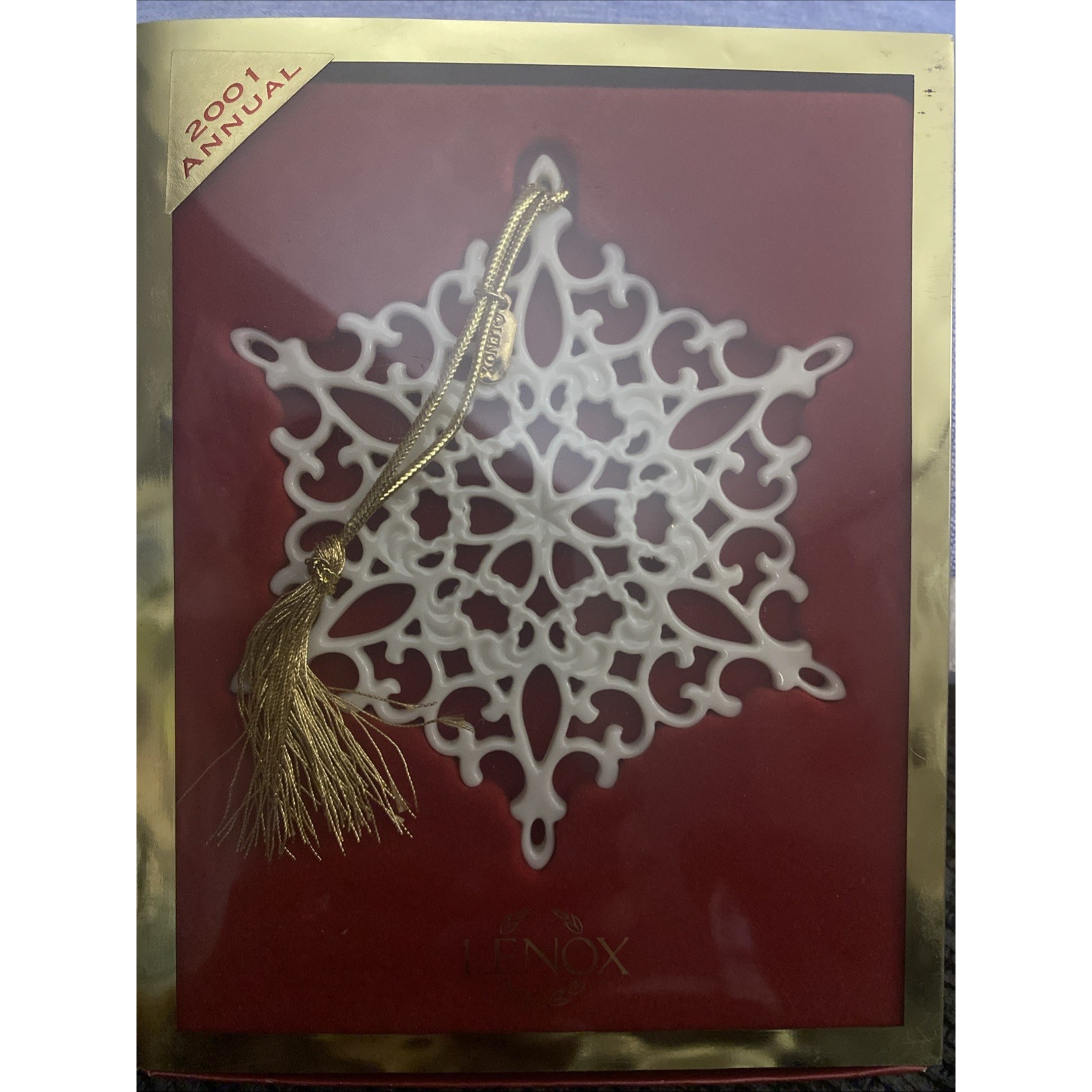 Lenox Annual Snow Fantasies Snowflake Ornament 2001 - Christmas Holiday
