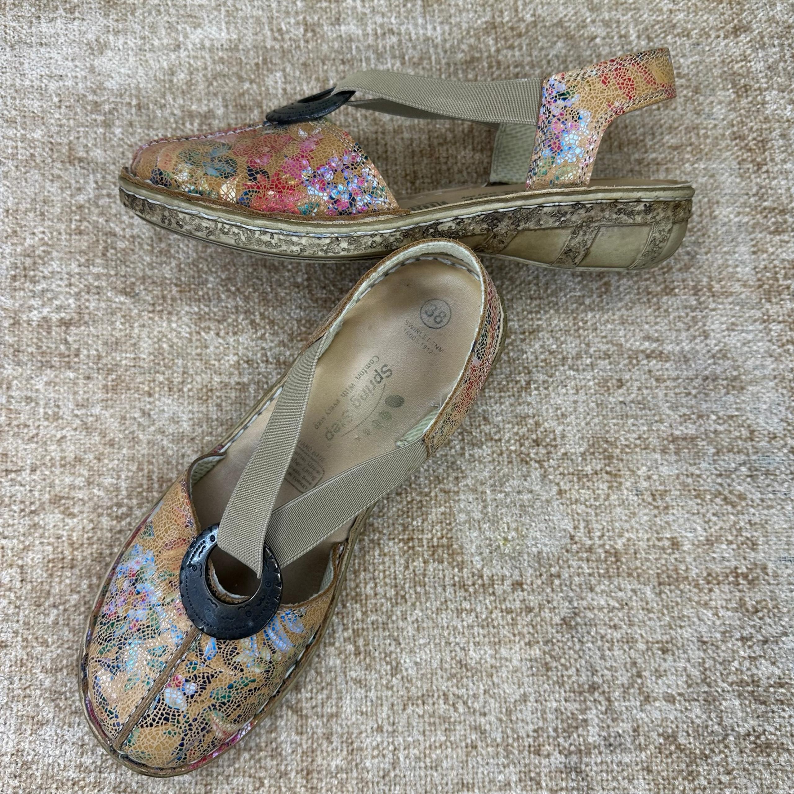 Spring Step Swirlet Floral Back Strap Sandals Women’s Size 38 US 7.5-8