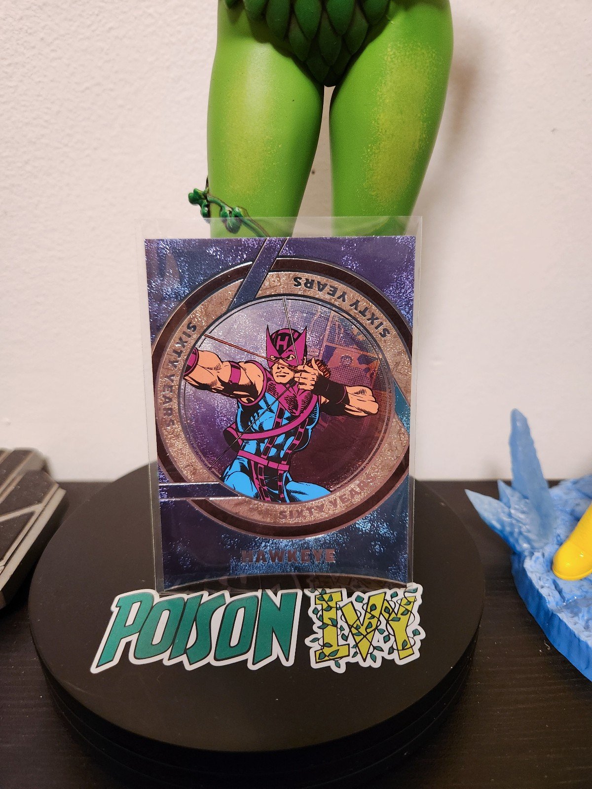 Finding Unicorn Marvel Avengers 60th Hawkeye Blue 19/25.