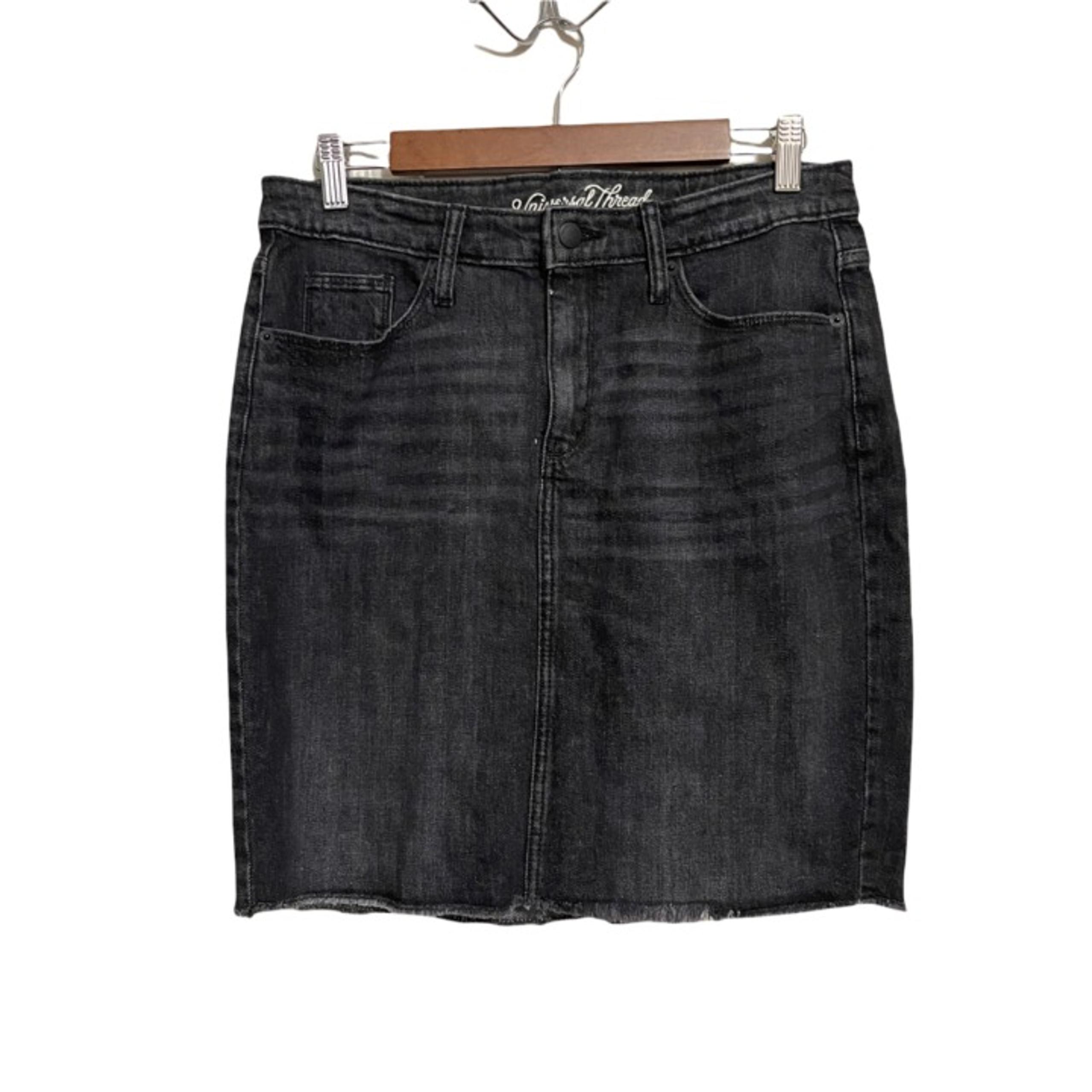 Universal Thread Women's Black Wash Raw Hem Cut Off Denim Jean Mini Skirt 10/30R
