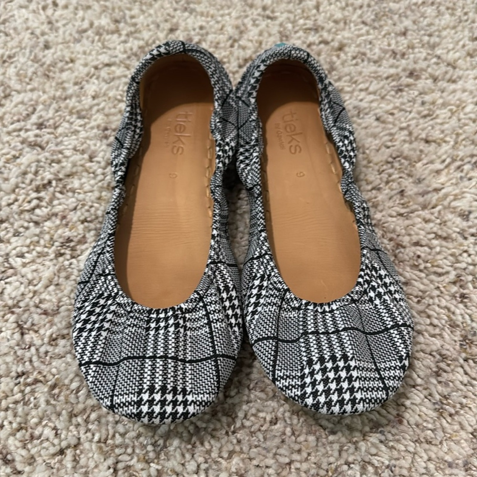 EUC Seafield Check Tieks - Size 9