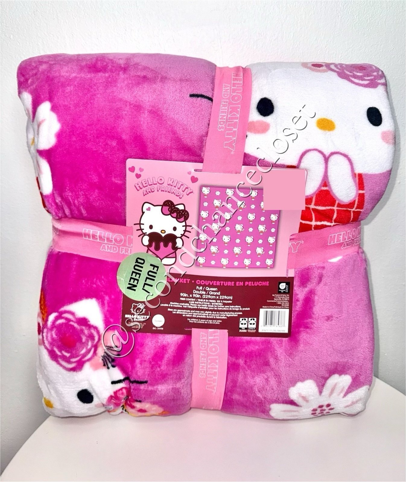 Hello Kitty Pink Bouquet Blanket (Full/Queen)