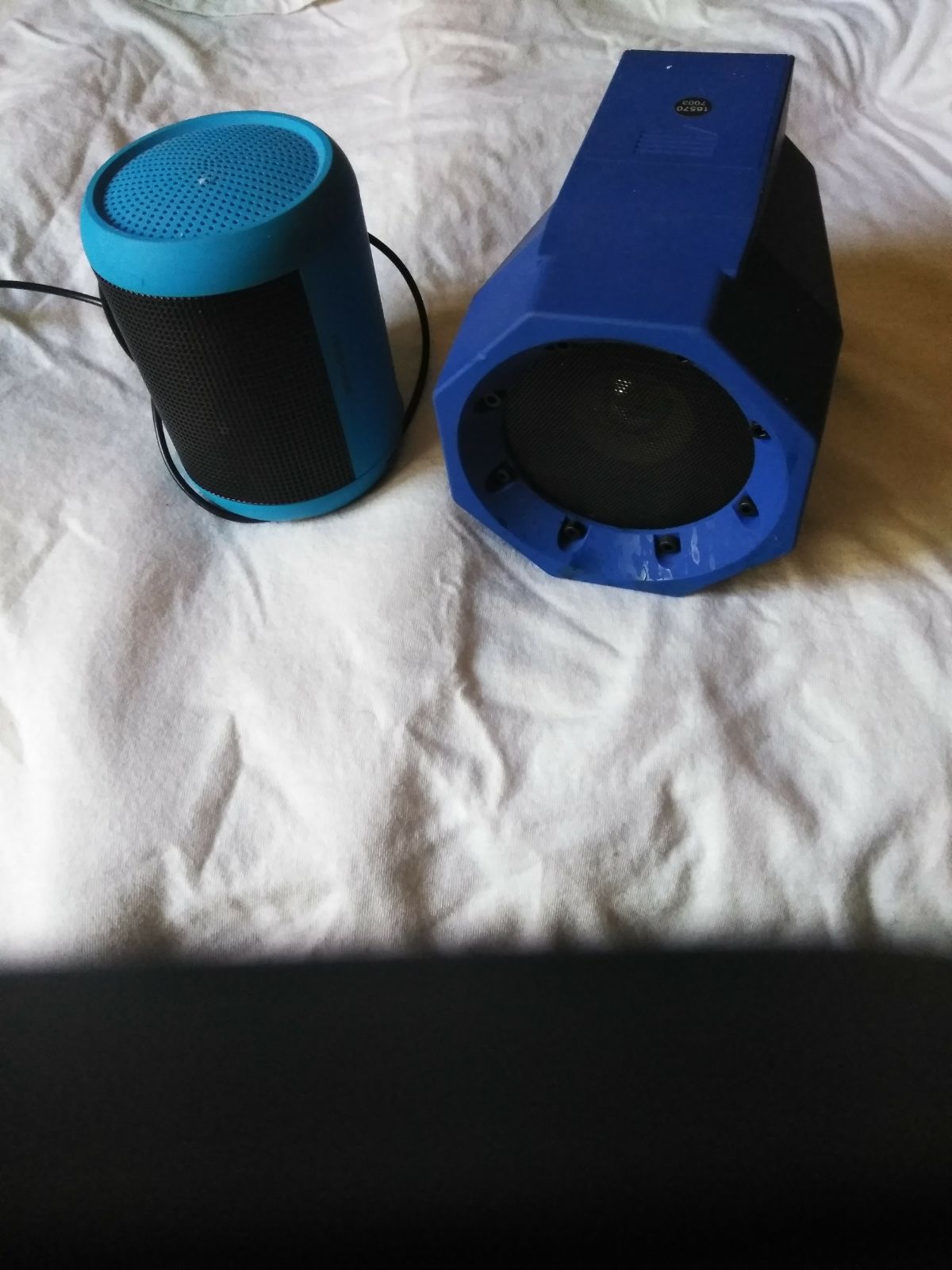 Bluetooth speakers