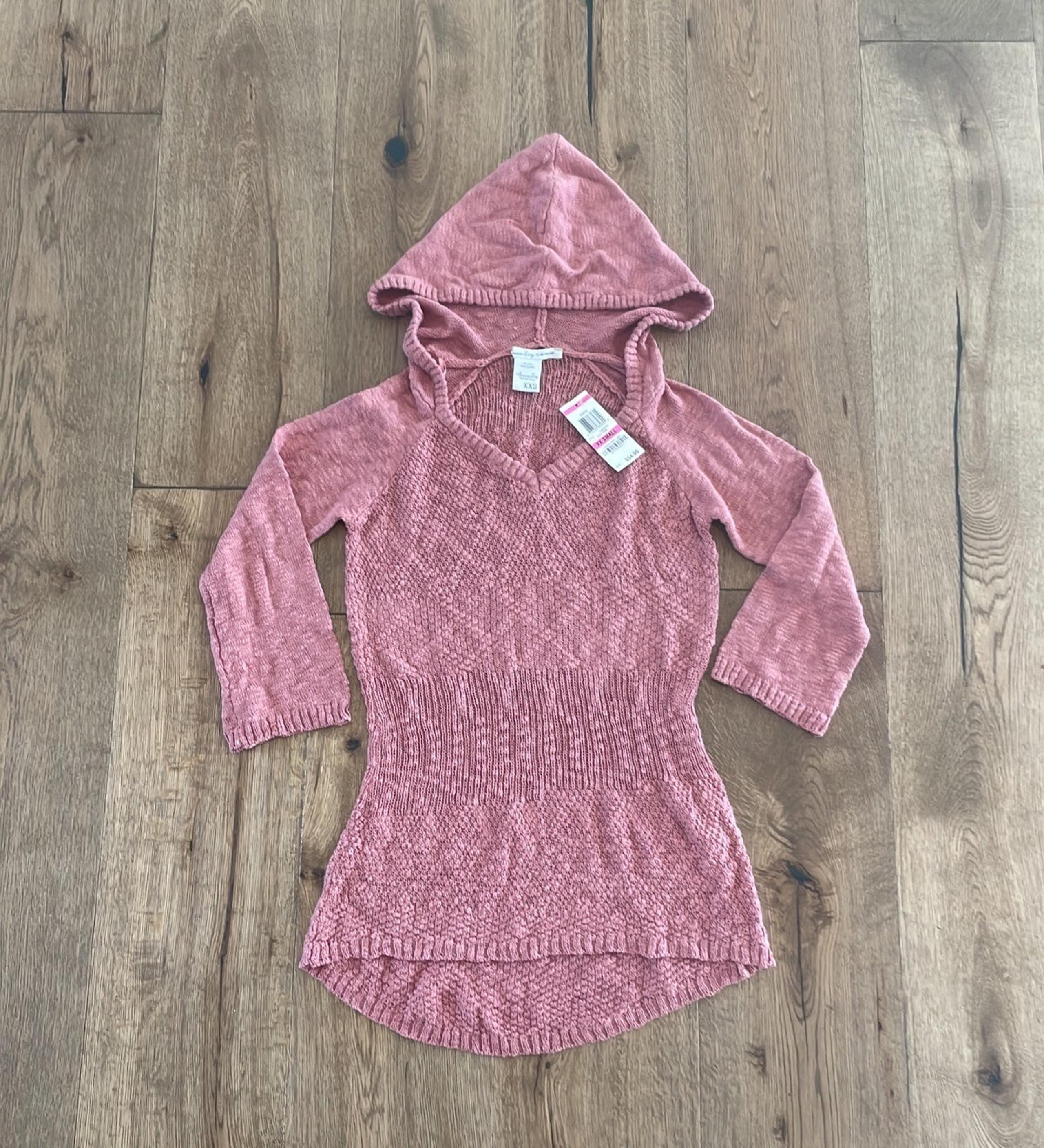 NWT AMERICAN RAG MAUVE HOODED SWEATER