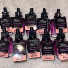 Bath and body works wallflowers