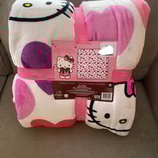 Hello Kitty Valentines Hearts Full/Queen Blanket