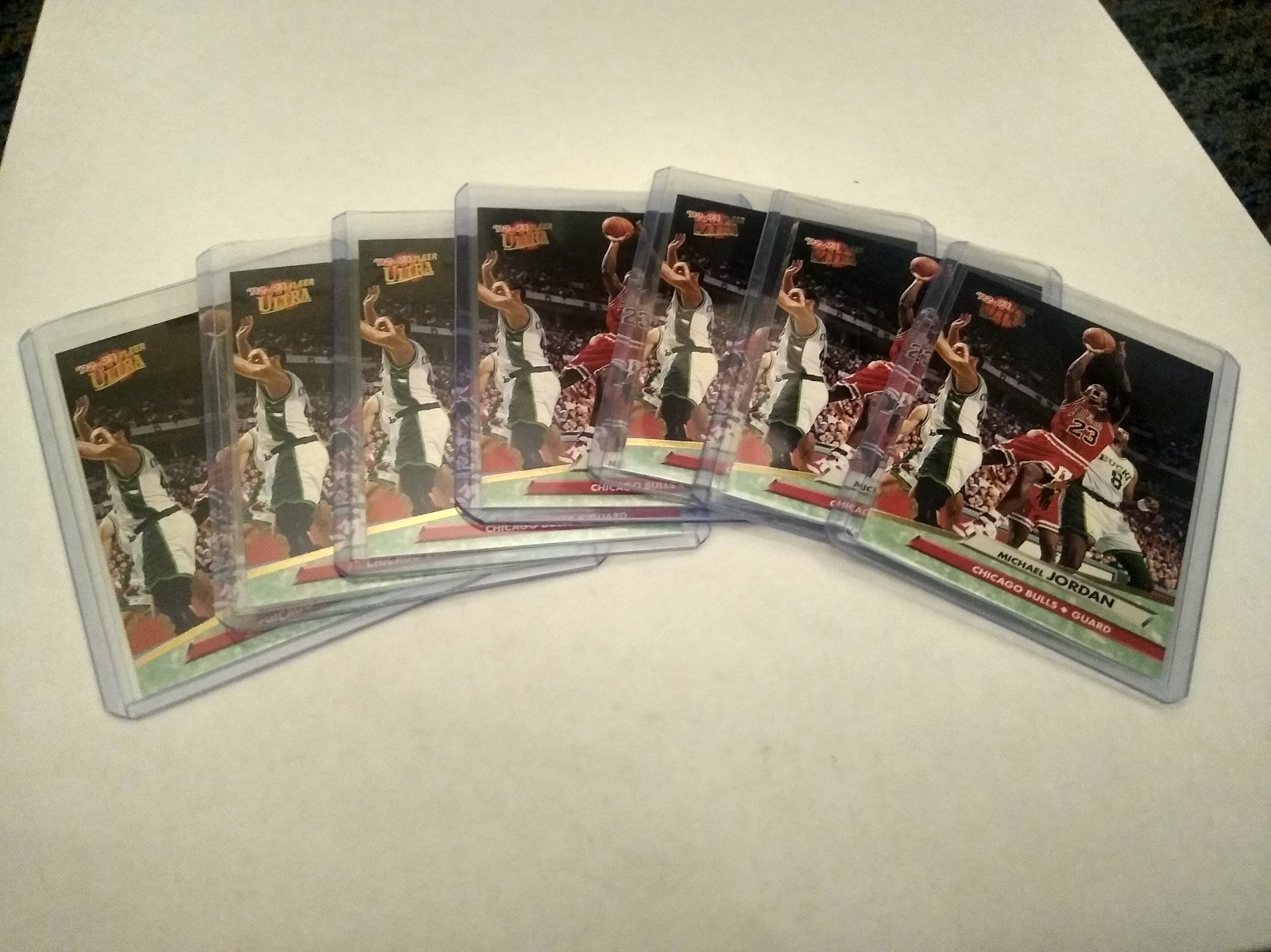 18 Fleer Ultra Michael Jordan Card Lot