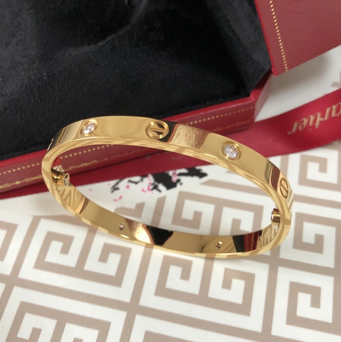 18K Gold Bracelet