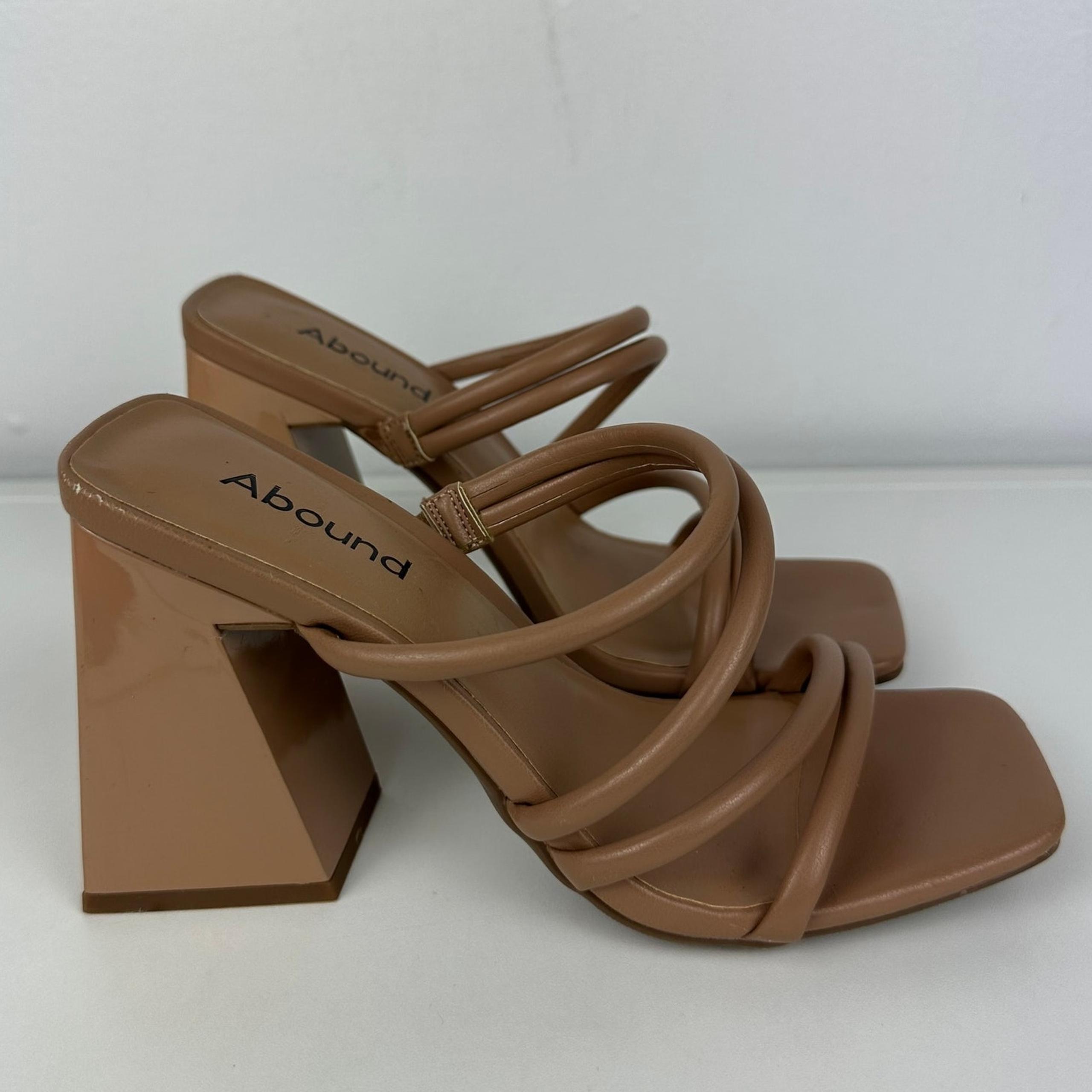 Abound Womens Strappy Slide Faux Leather Slip-On Block Heel Beige Sandals 5M