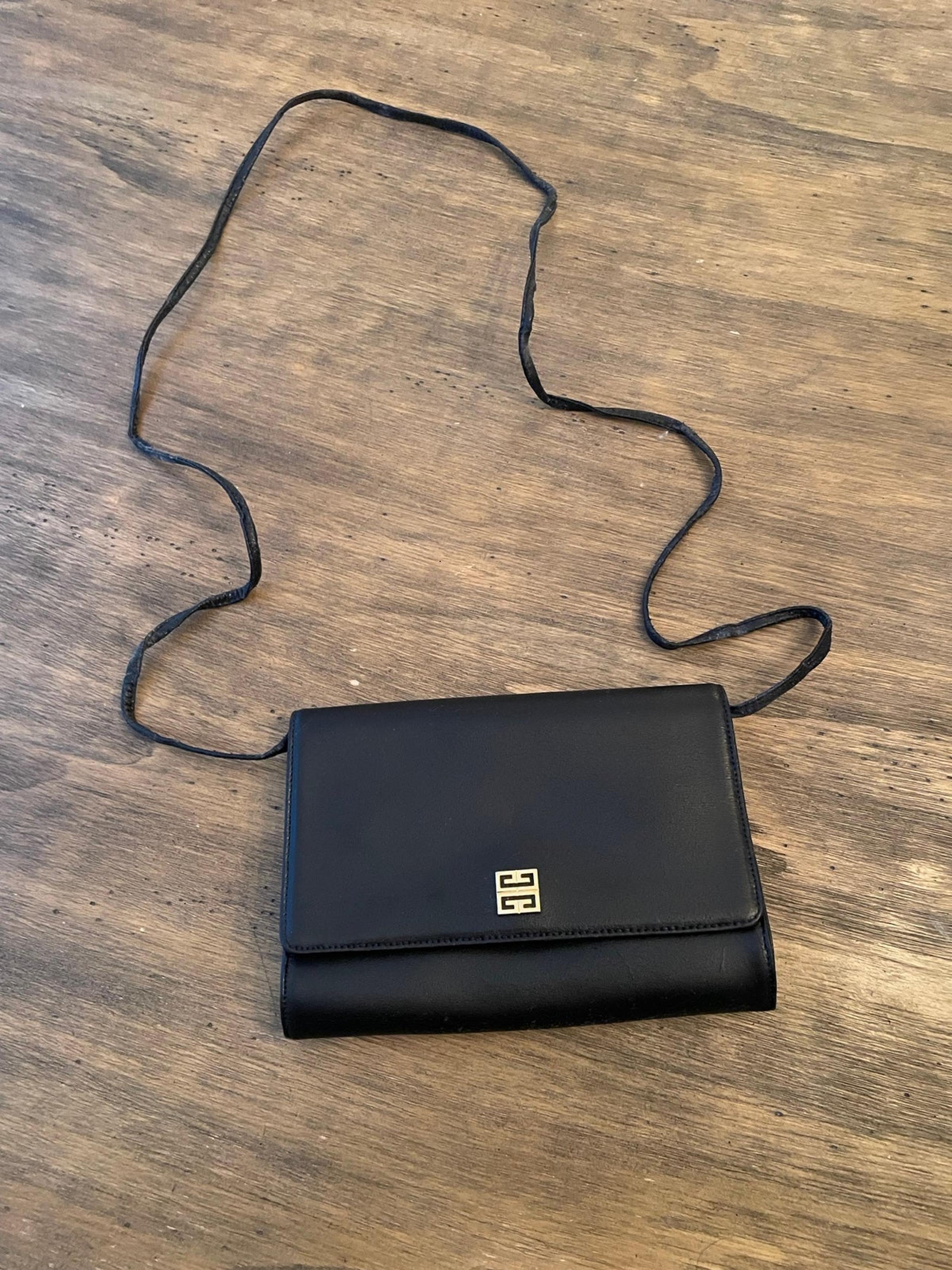 GIVENCHY Shoulder Bag Leather Crossbody Clutch adjustable Black Vintage