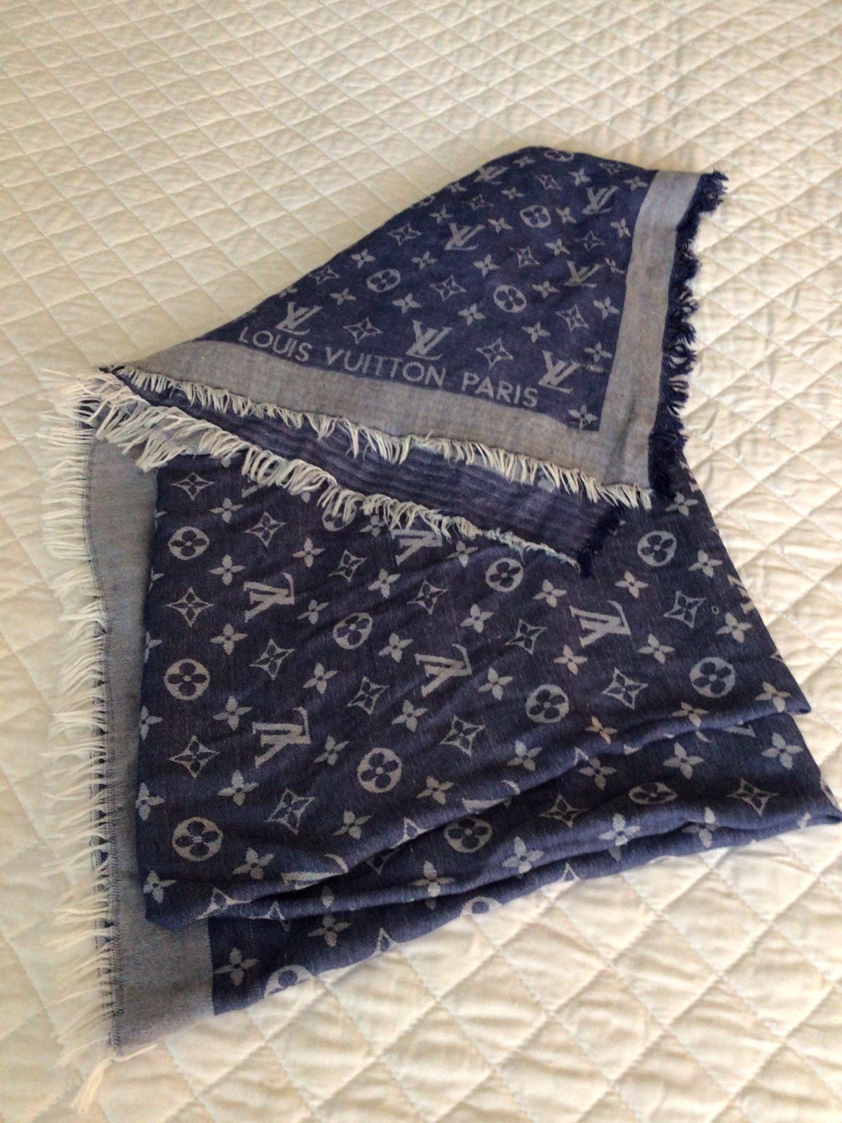 Louis Vuitton Black Monogram Silk/Wool Blend Evermore Shawl Scarf