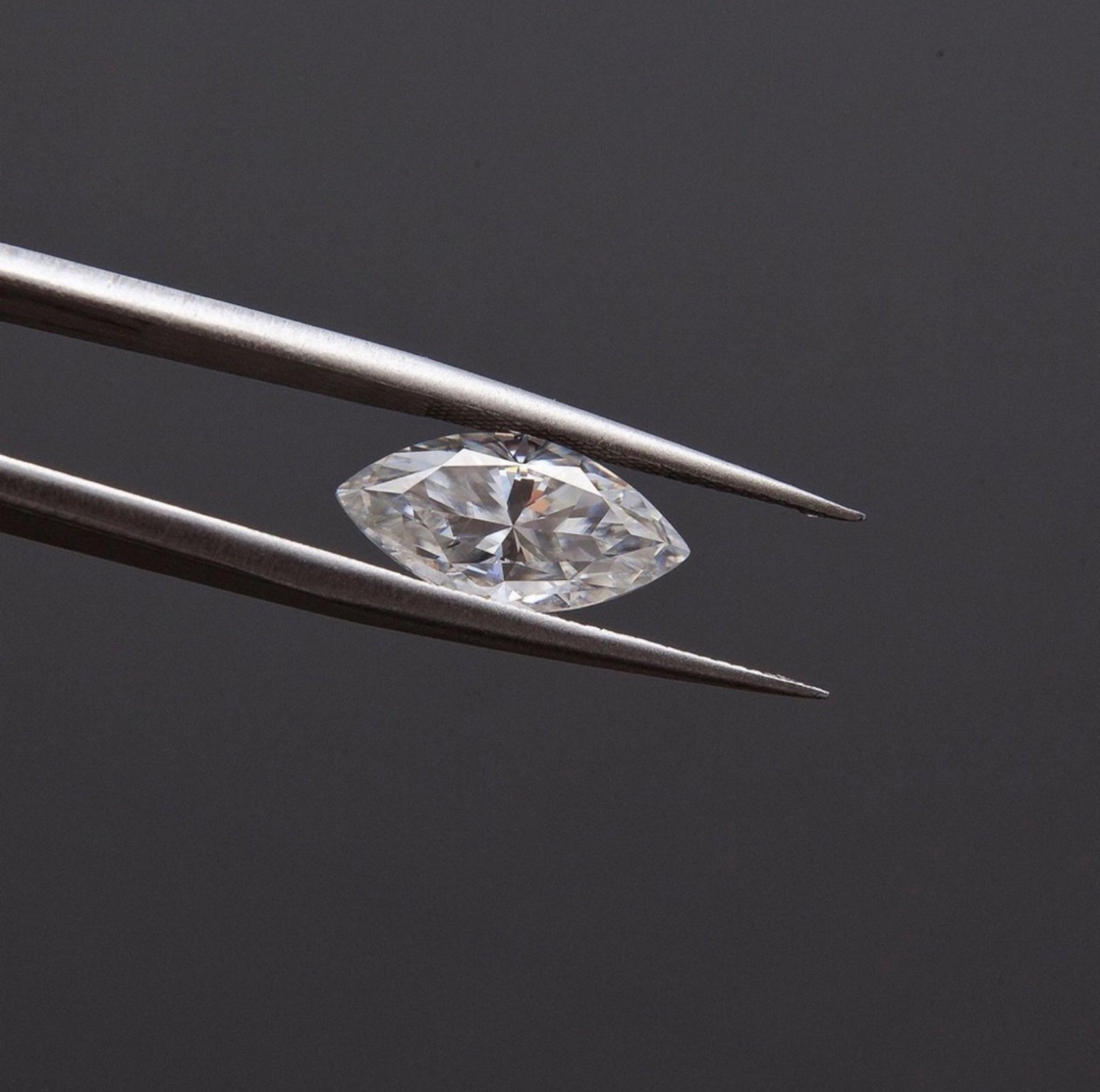 3CT Marquise Cut Certified Moissanite VVS1 D