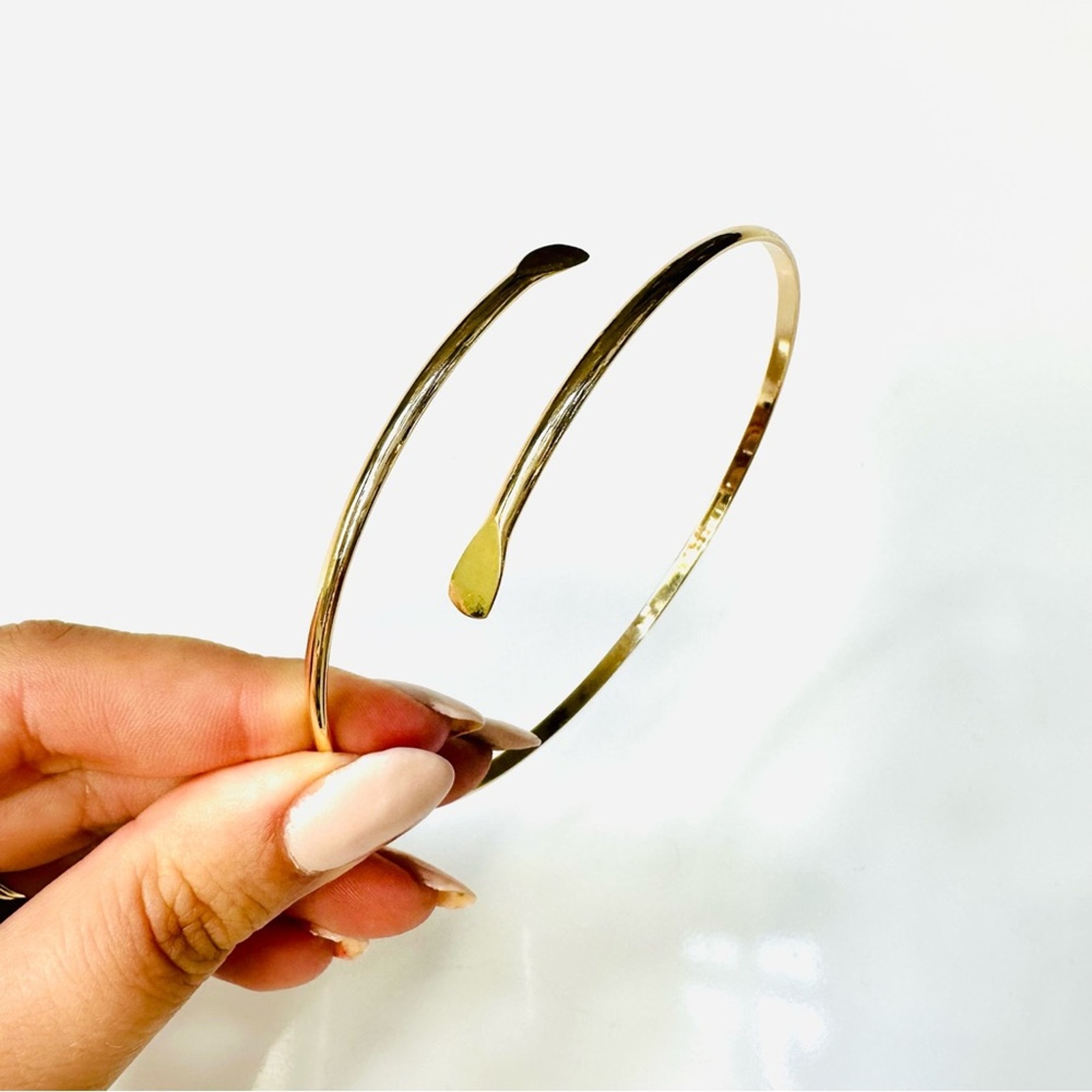 NEW NORDSTROM REVOLVE 14kt Gold Slim Band Twisted Bracelet Bangle Cuff Jewelry