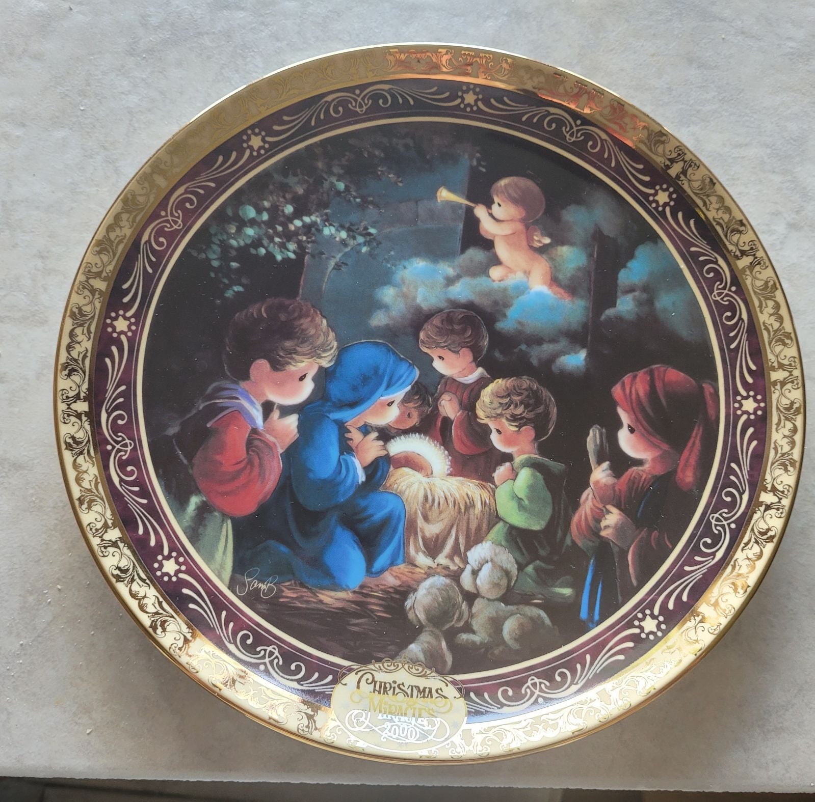4 Christmas plates limited edition
