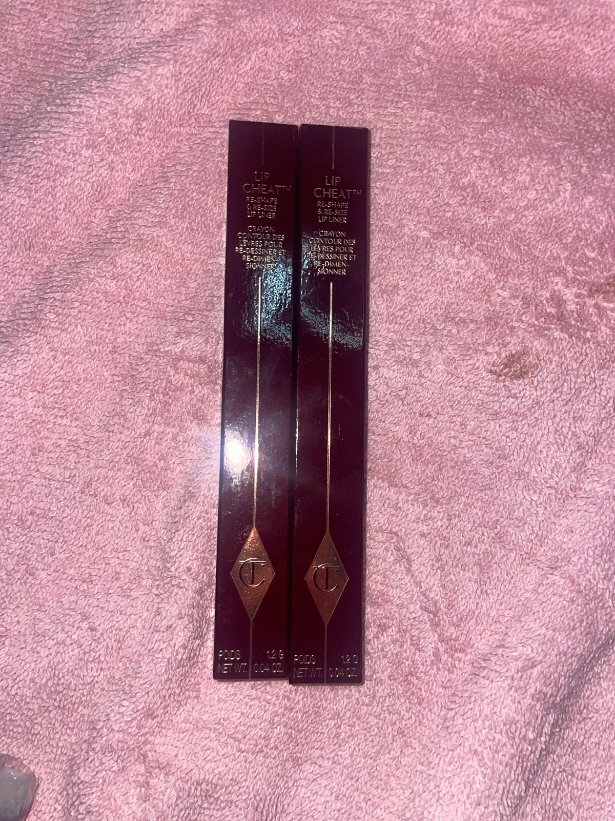 2 Charlotte Tilbury lip cheat lip liners
