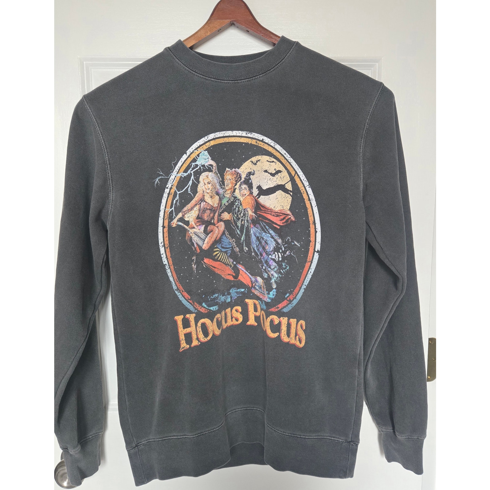HOCUS POCUS Sun faded Vintage Style Gray Pullover Oversized Sweatshirt S