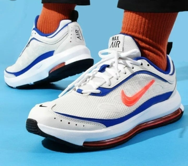 7.5 WOMEN'S NIKE AIR MAX AP WHITE BLUE / ORANGE RUNNING SNEAKERS