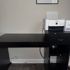 COMPUTER DESK FOR SALE!
