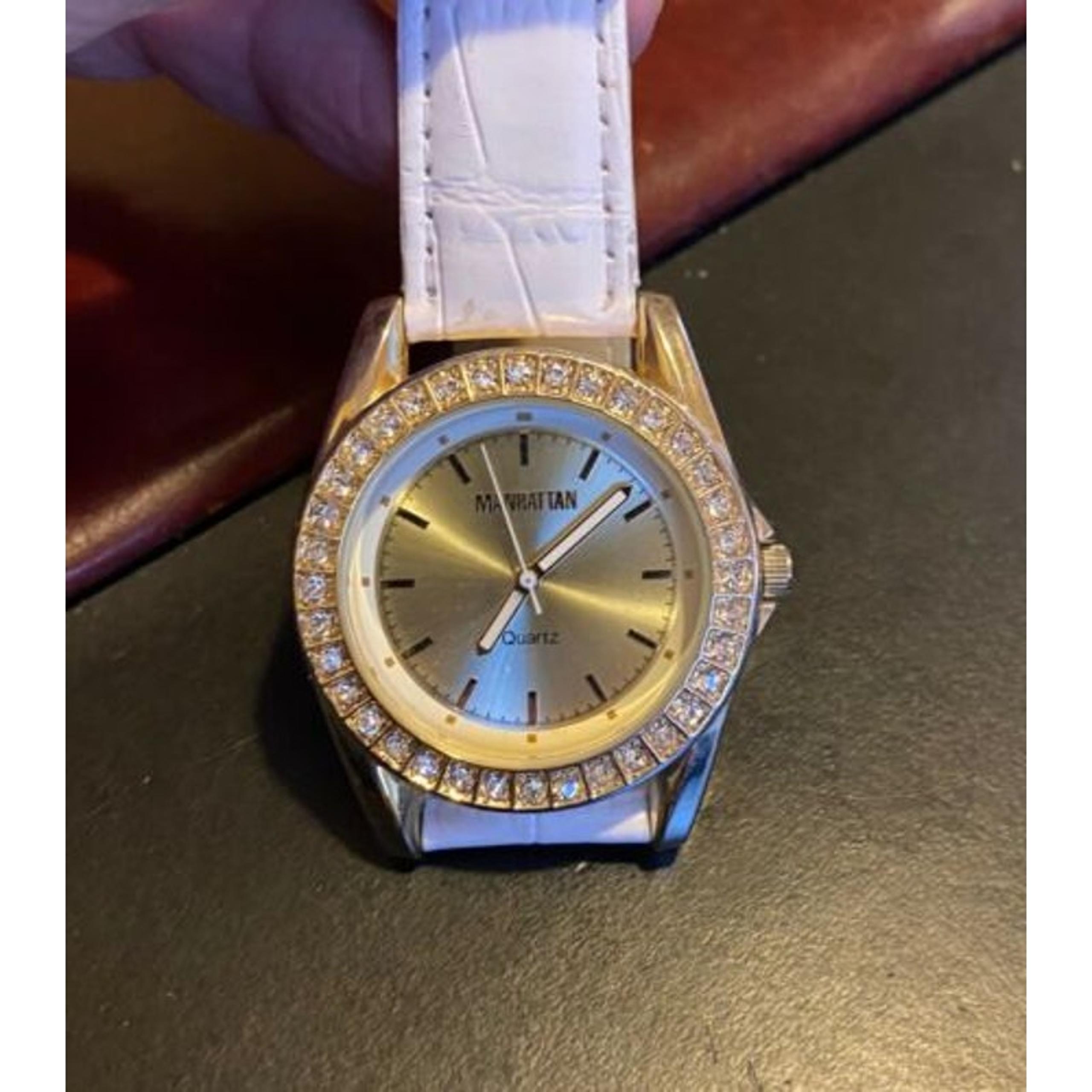 Women's 40mm Manhattan, Gold Tone with Crystal Accents, White Leather