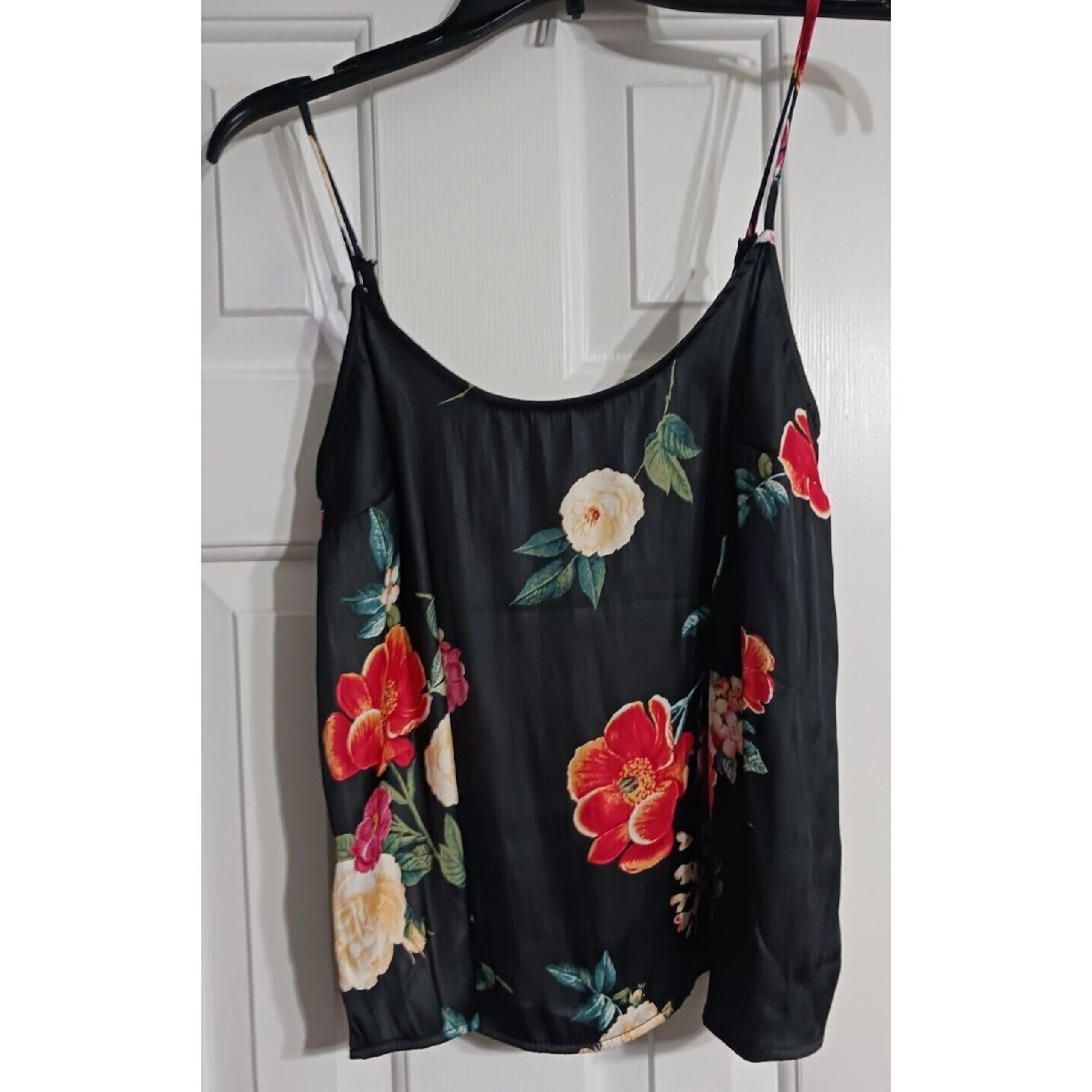 NWT Women's Old Navy Floral Satin Cami Top Size S Blouse