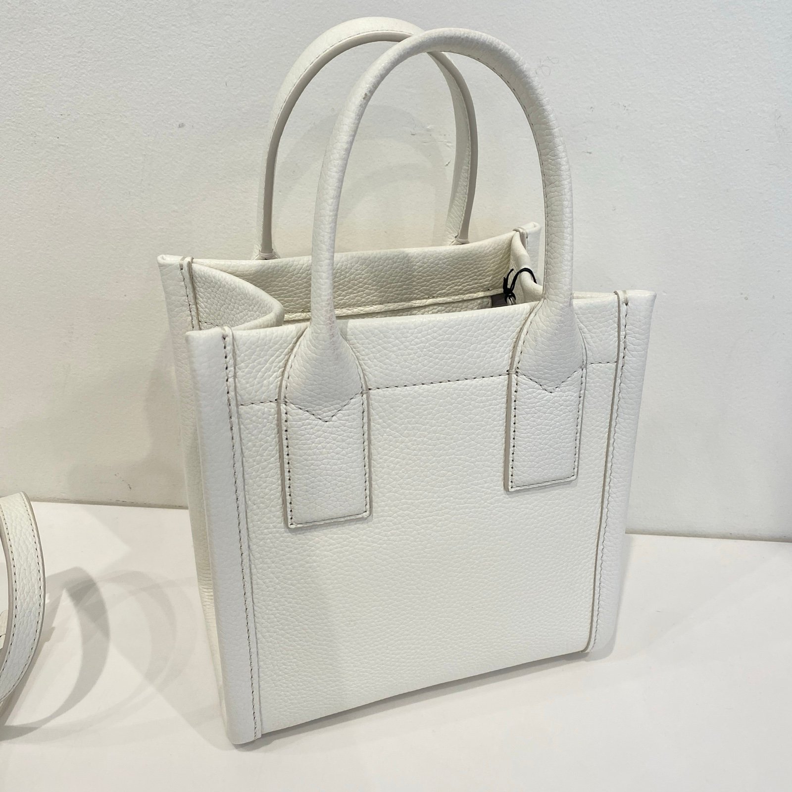 新作★Marc Jacobs★4P4HCR012H01 Small Leather Satchel Bag Marc Jacobs☆4P4HCR012H01 Small Leather Satchel Bag Tote Bags