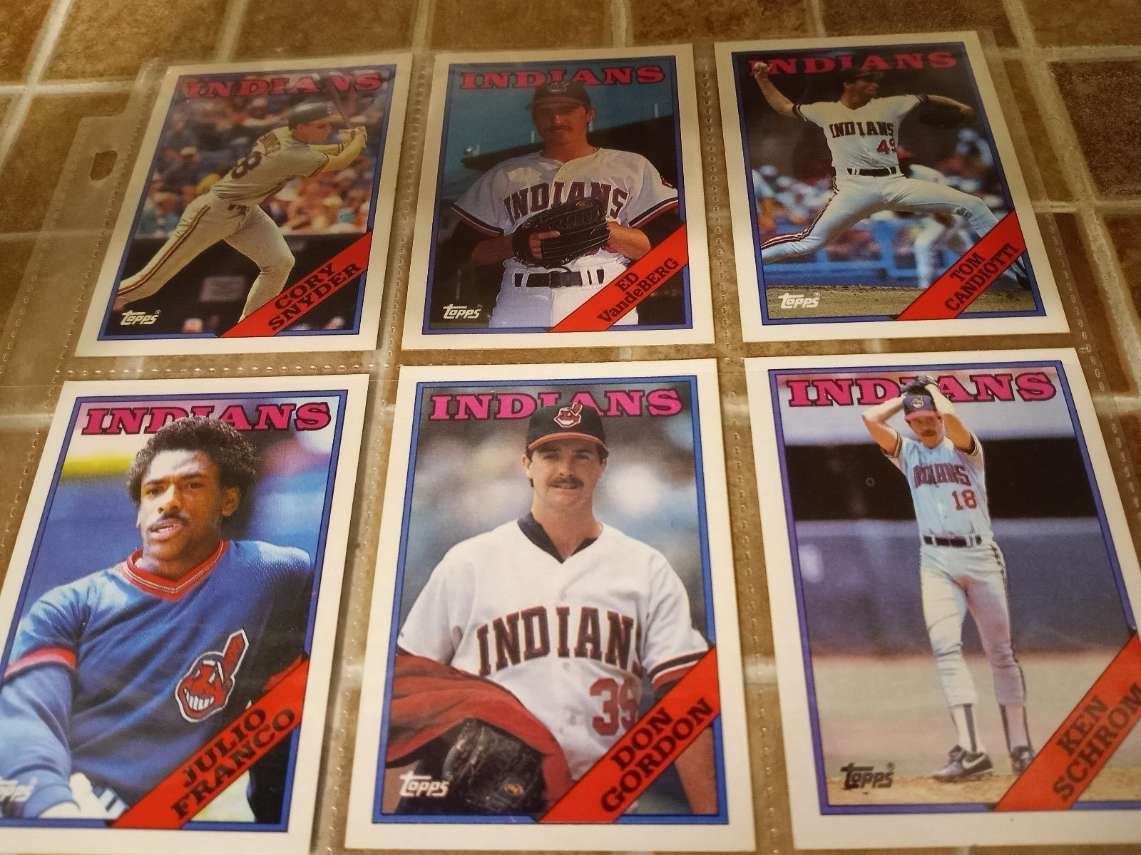 Topps/Upper Deck Cleveland Indians baseball card 1976-1999