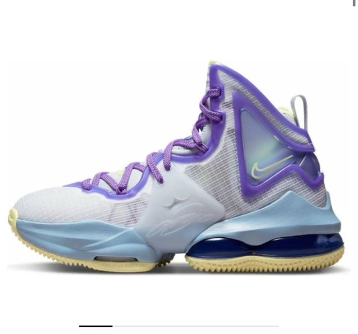 Nike LeBron 19 'Easter' DD0418-412 size 6.5Y