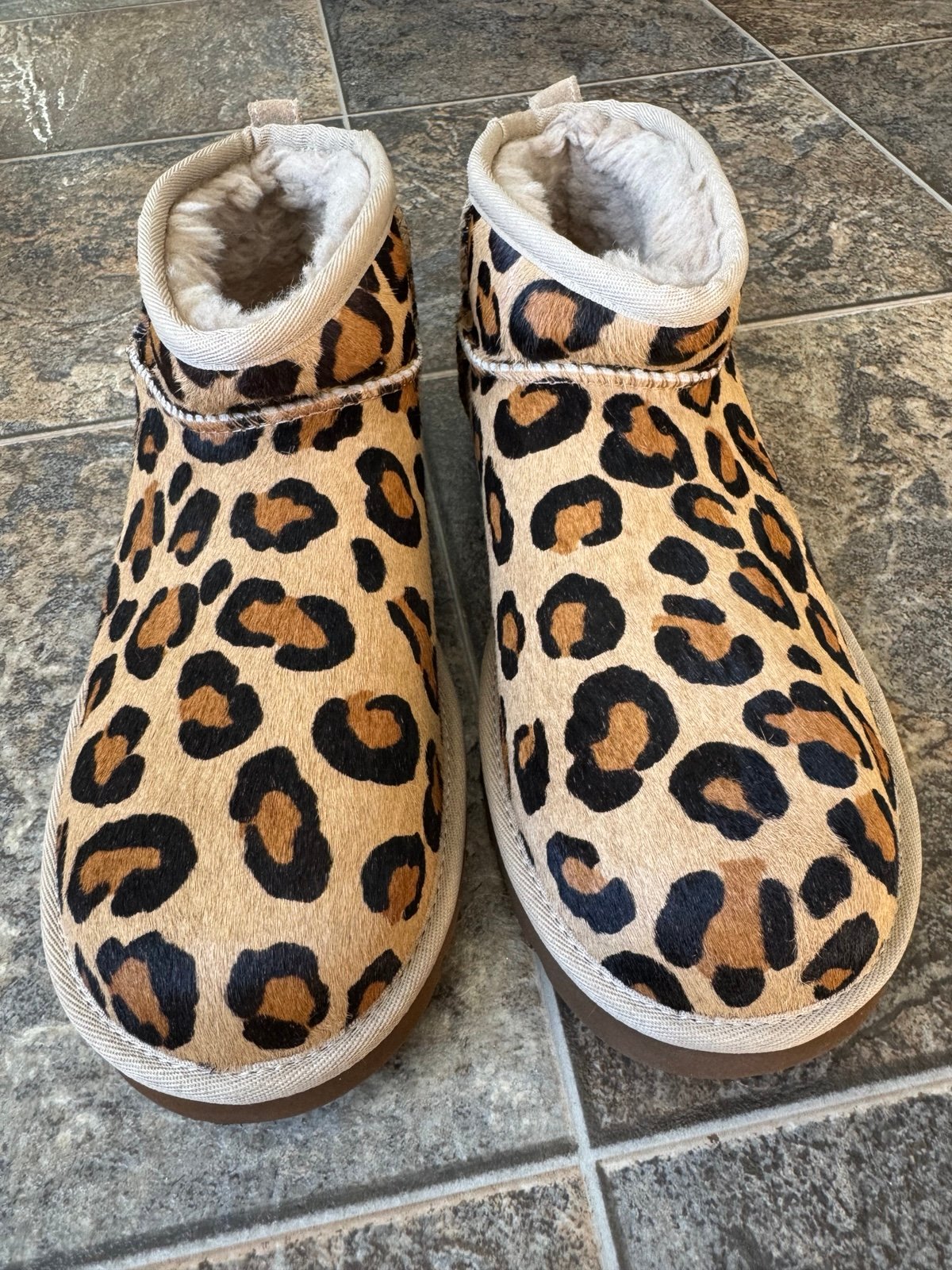 UGG Classic Ultra Mini Spotty Cheetah Print Pull On Boots- Tan, Women’s Size 10