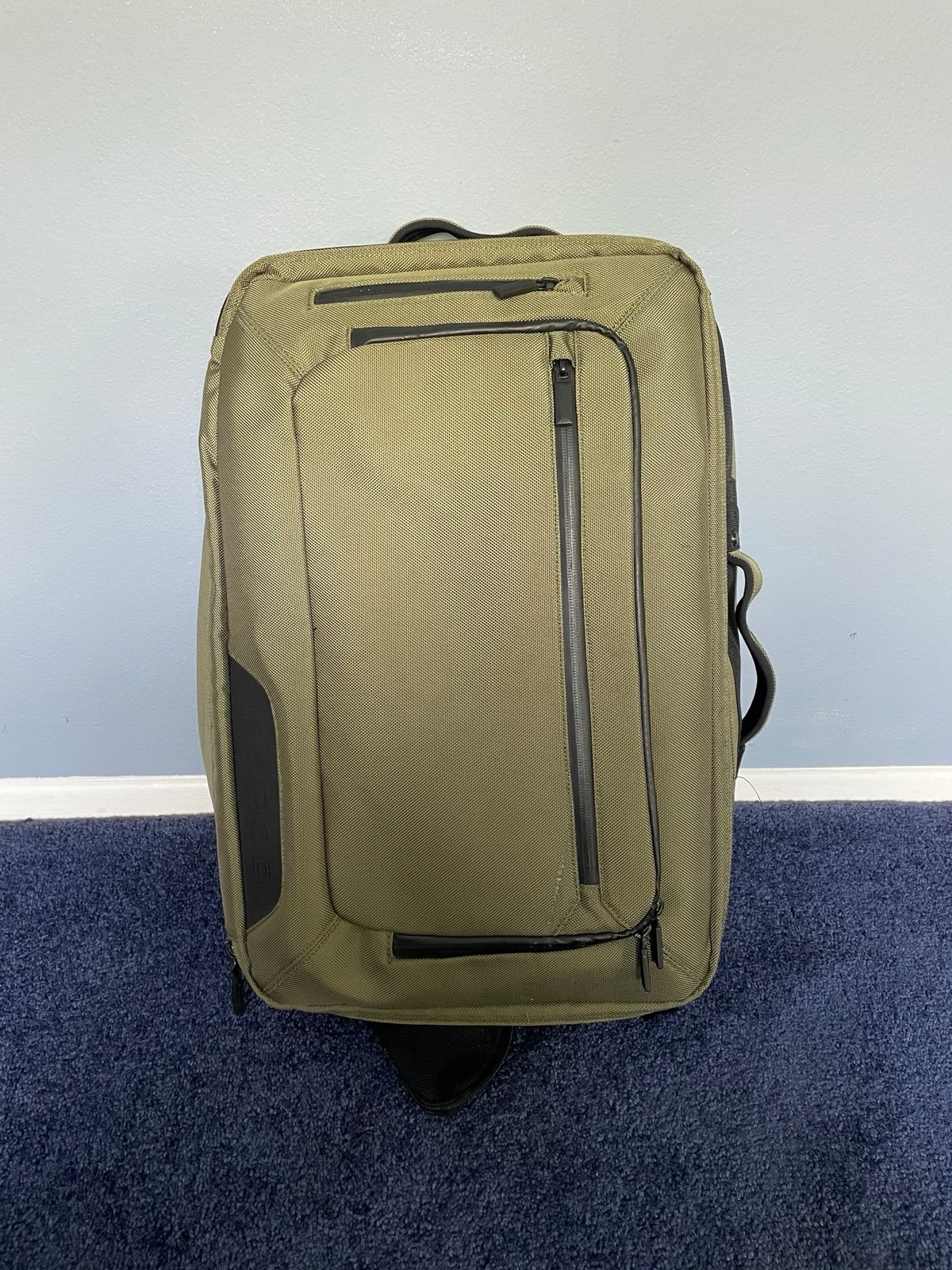 Incipio Weekender Suitcase Nylon Travel Bag Green