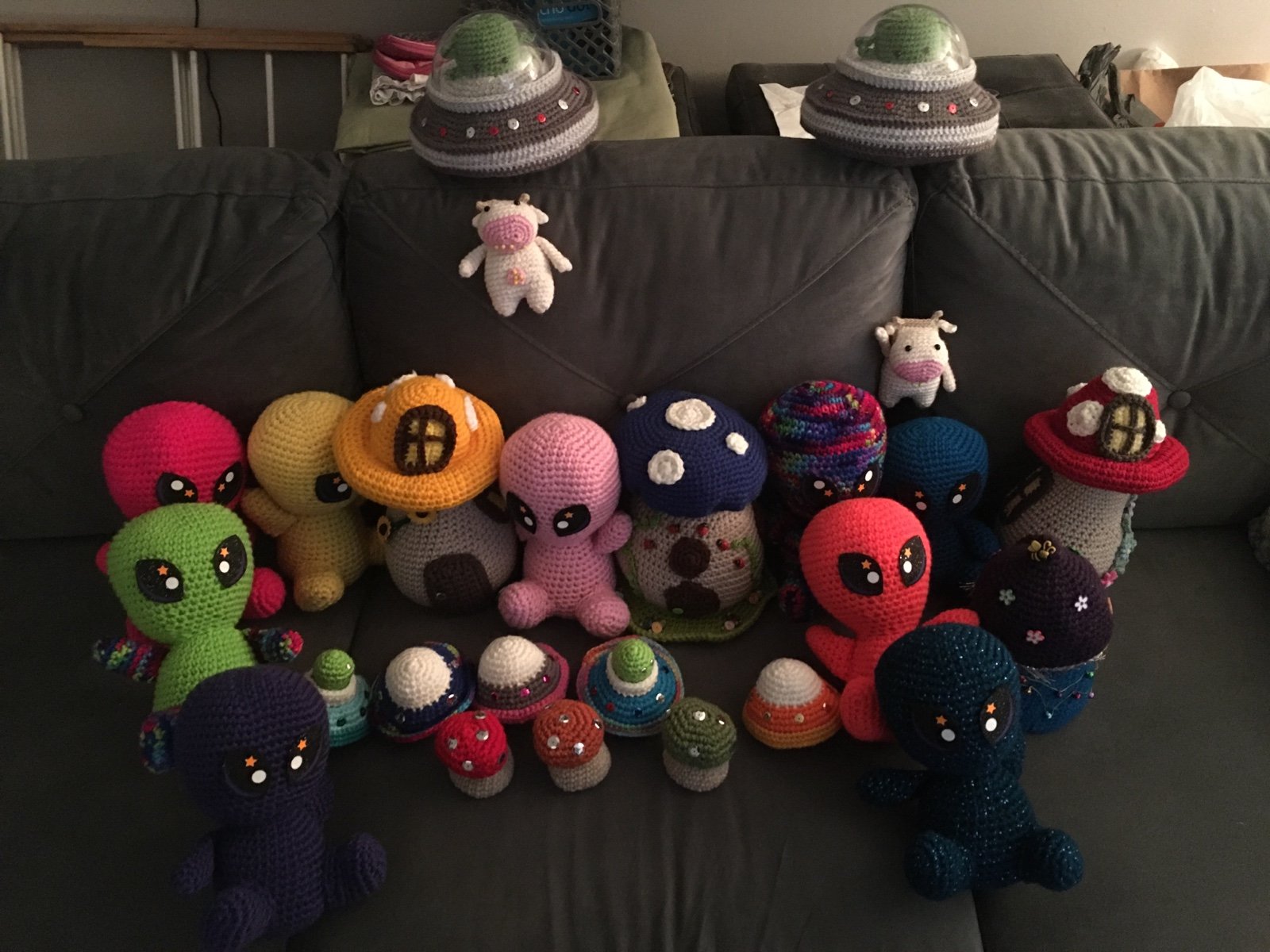 lot alien crochet