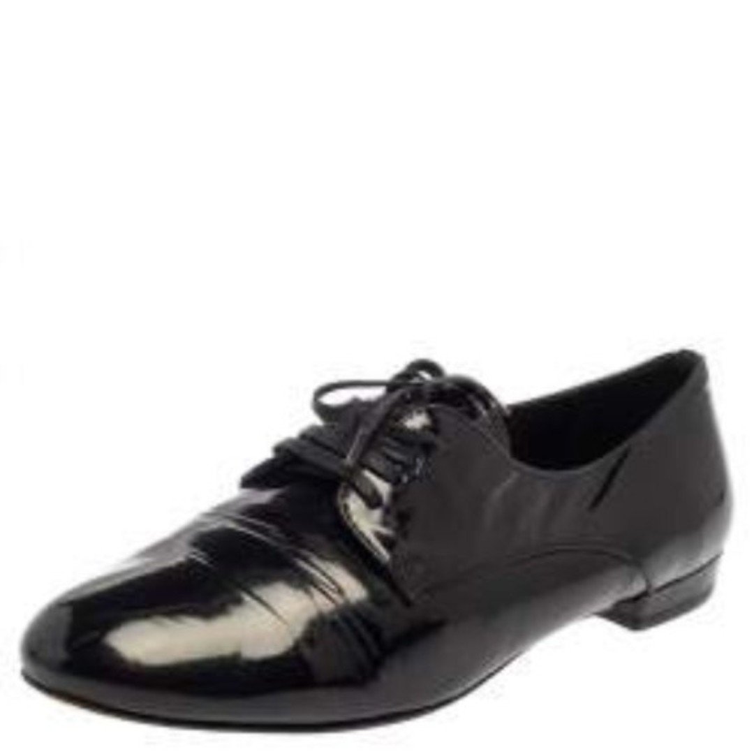 MIU MIU Classic Patent Leather Lace-Up Derby Oxford Flats in Black Size: 36.5
