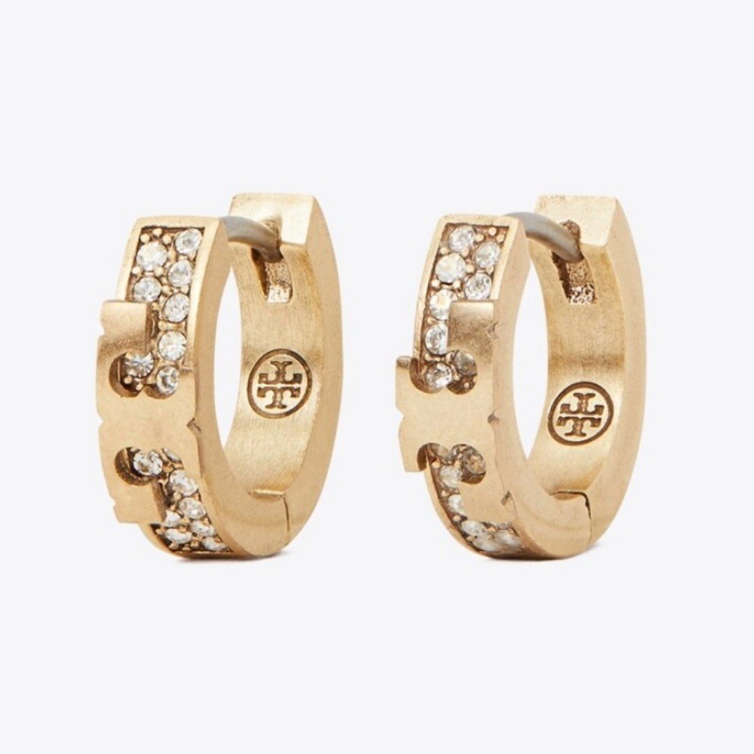 ❤︎ Tory Burch ❤︎  Serif T Pave Huggie Hoops Earring - Brass/Crystal