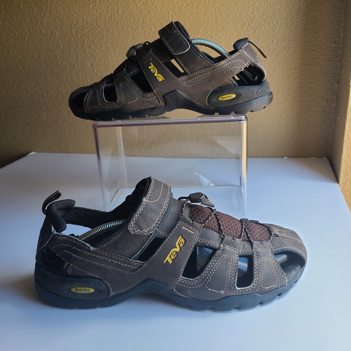 Teva Mens Forebay Sandals VGUC Size 12