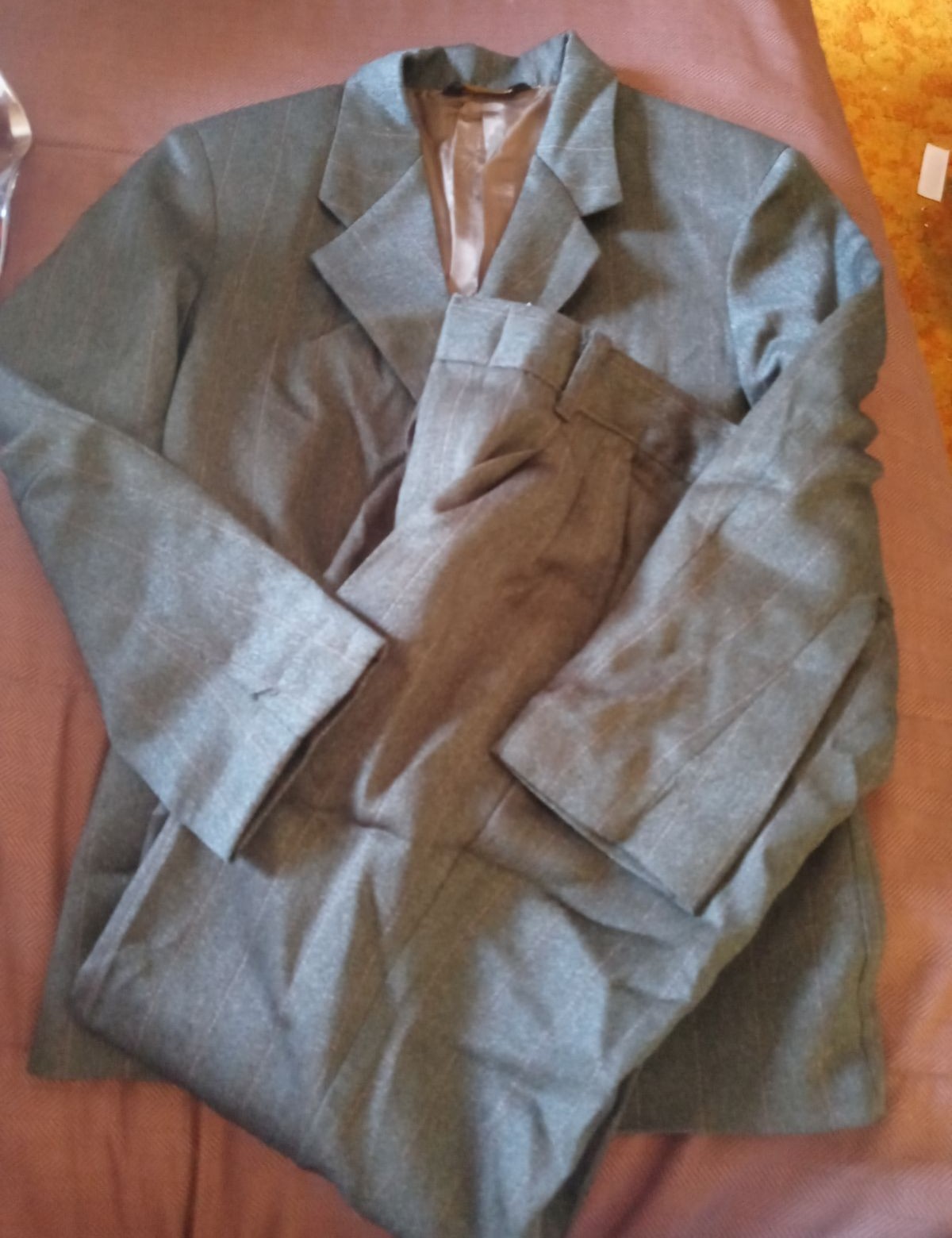 Boys 2 piece suit 10 medium