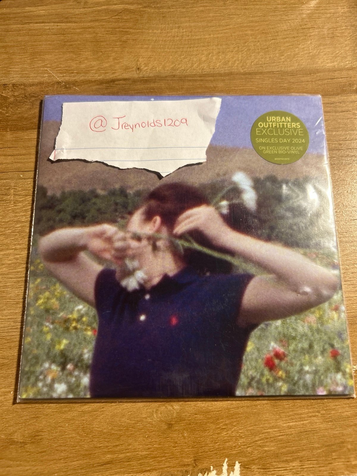 Amazon.com: Birds Of A Feather (UO Exclusive) 7