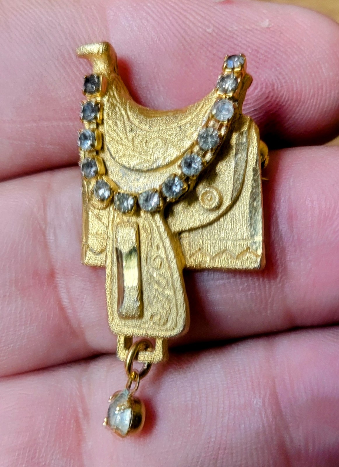 Vintage Jeweled Western Horse Saddle Pin Brooch Gold Tone w Rhinestones