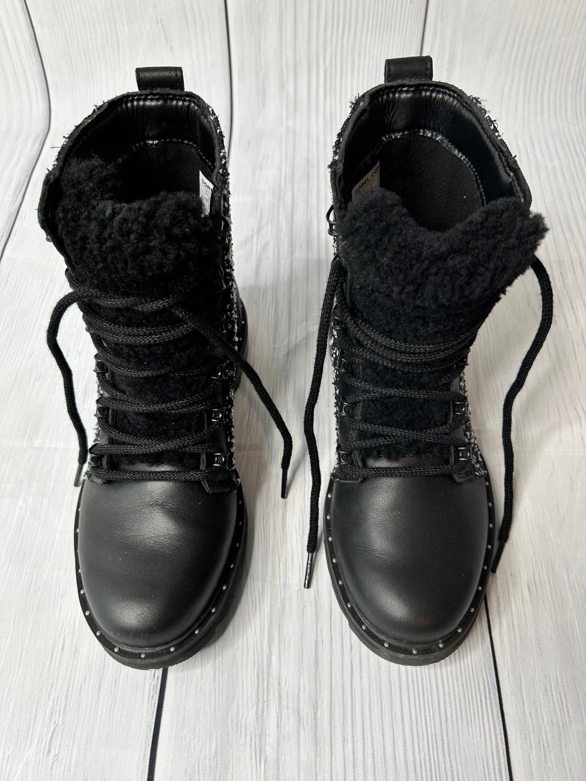 Sorel Size 7.5 Black/White Boots