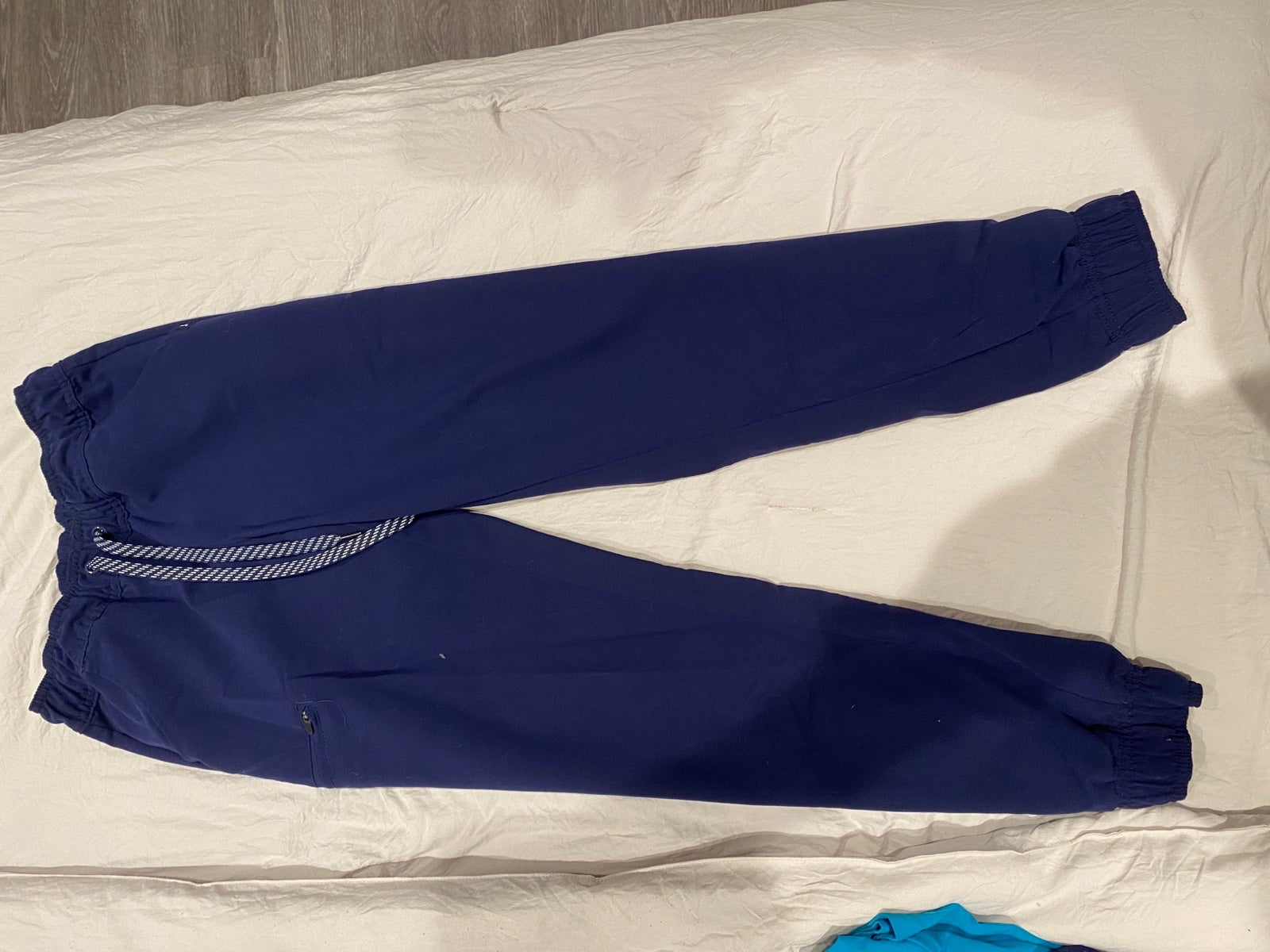 jaanuu scrubs