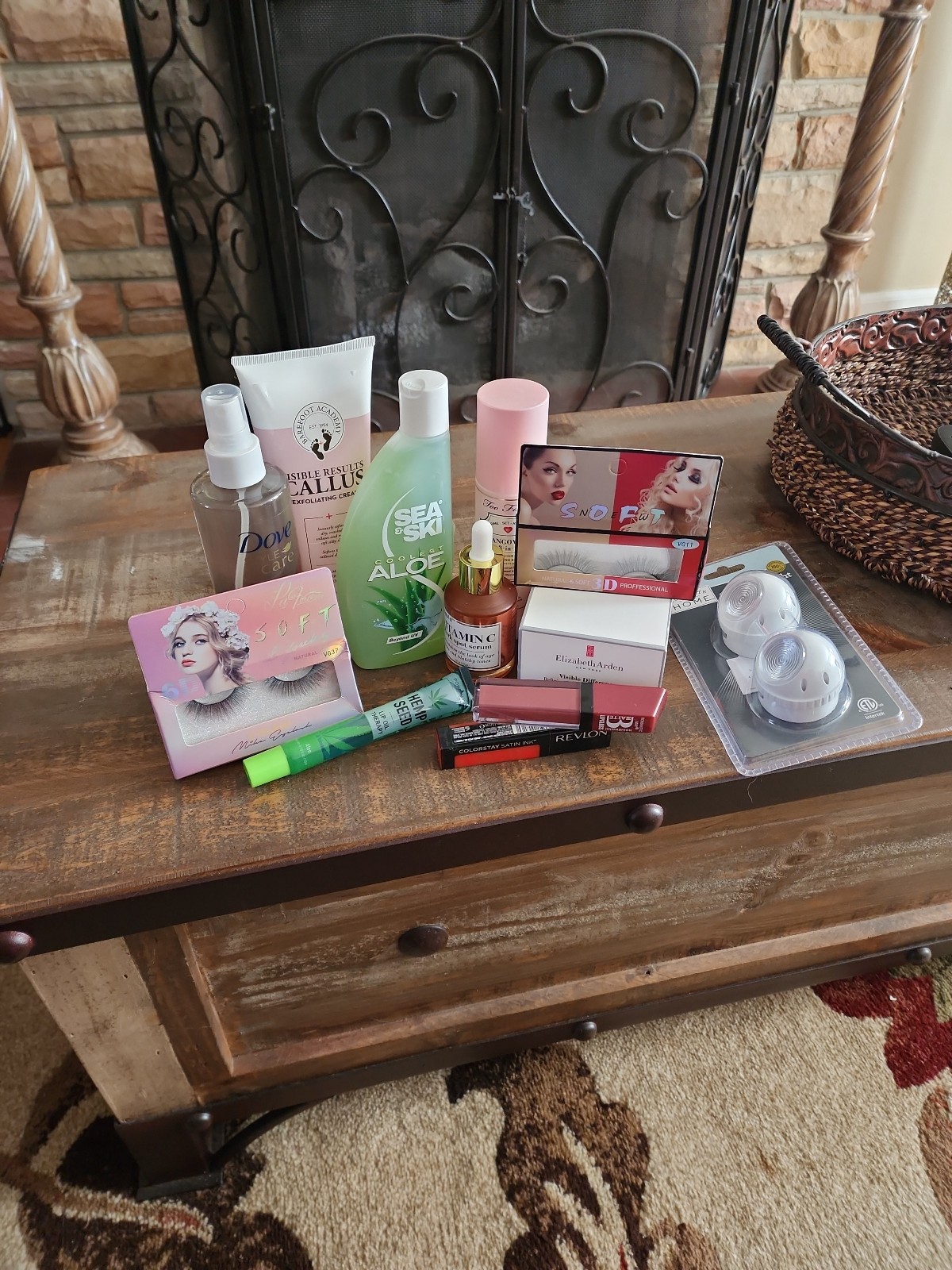 Random toiletry items