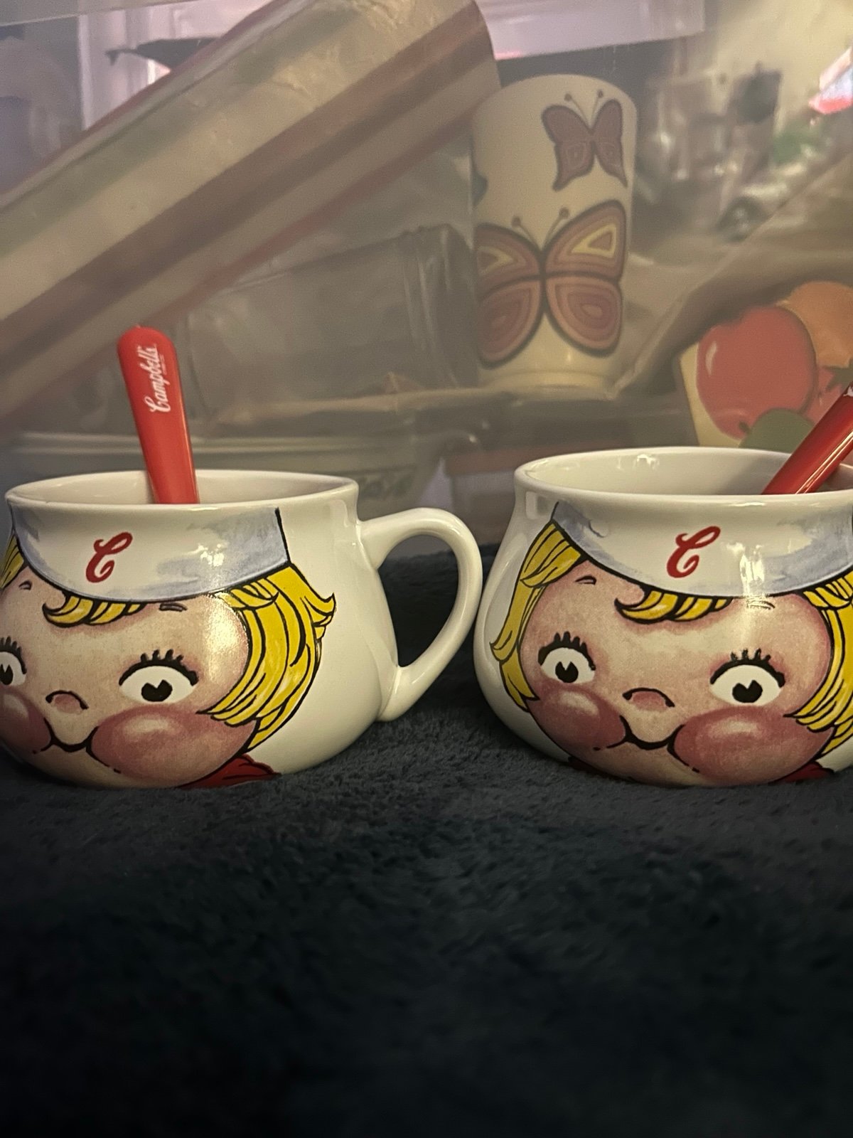 Set of 2 Campbells soup mugs
