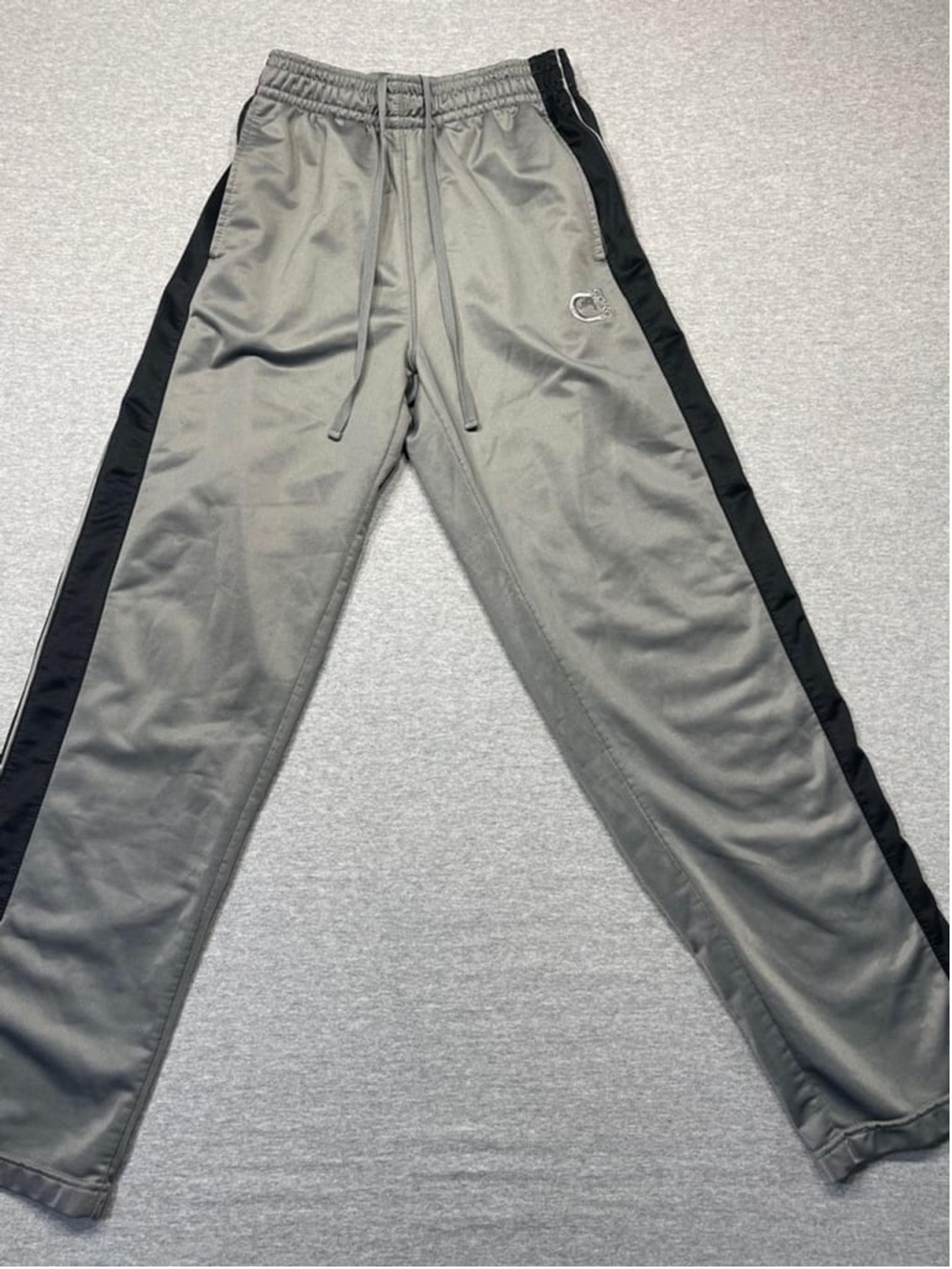 Men's Ecko Unltd. Gray and Black Athletic Pants - Size small